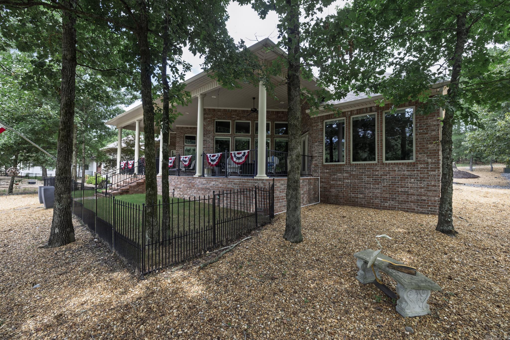 Isabella - Residential