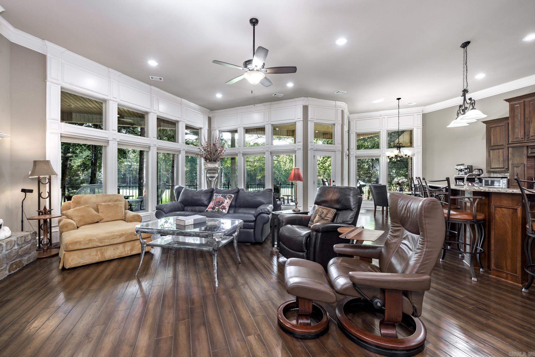 Isabella - Residential