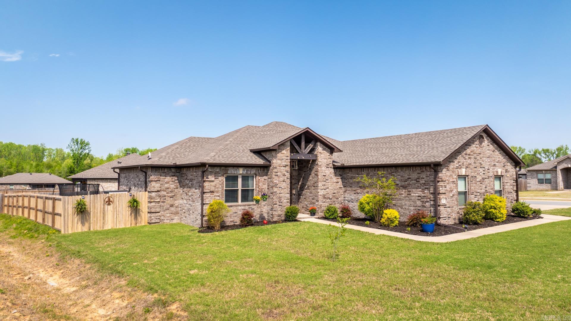 AUTUMN BROOKE - Residential