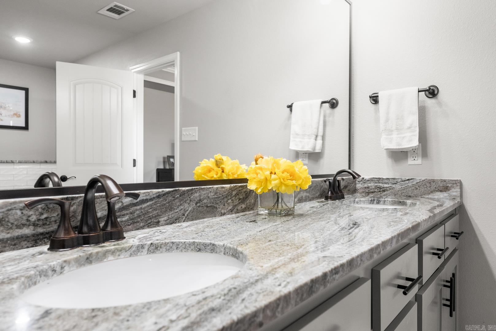 AUTUMN BROOKE - Residential