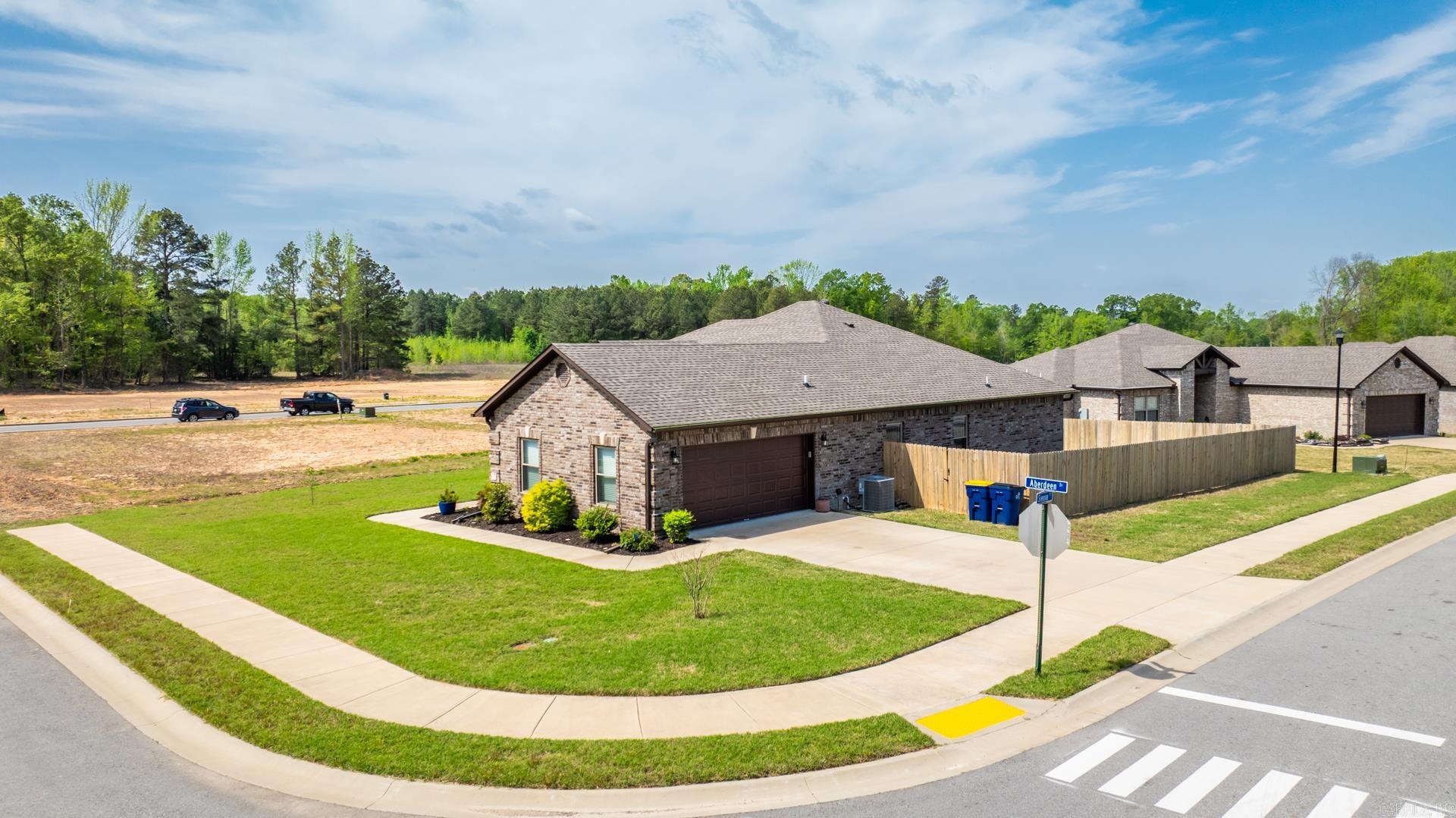 AUTUMN BROOKE - Residential