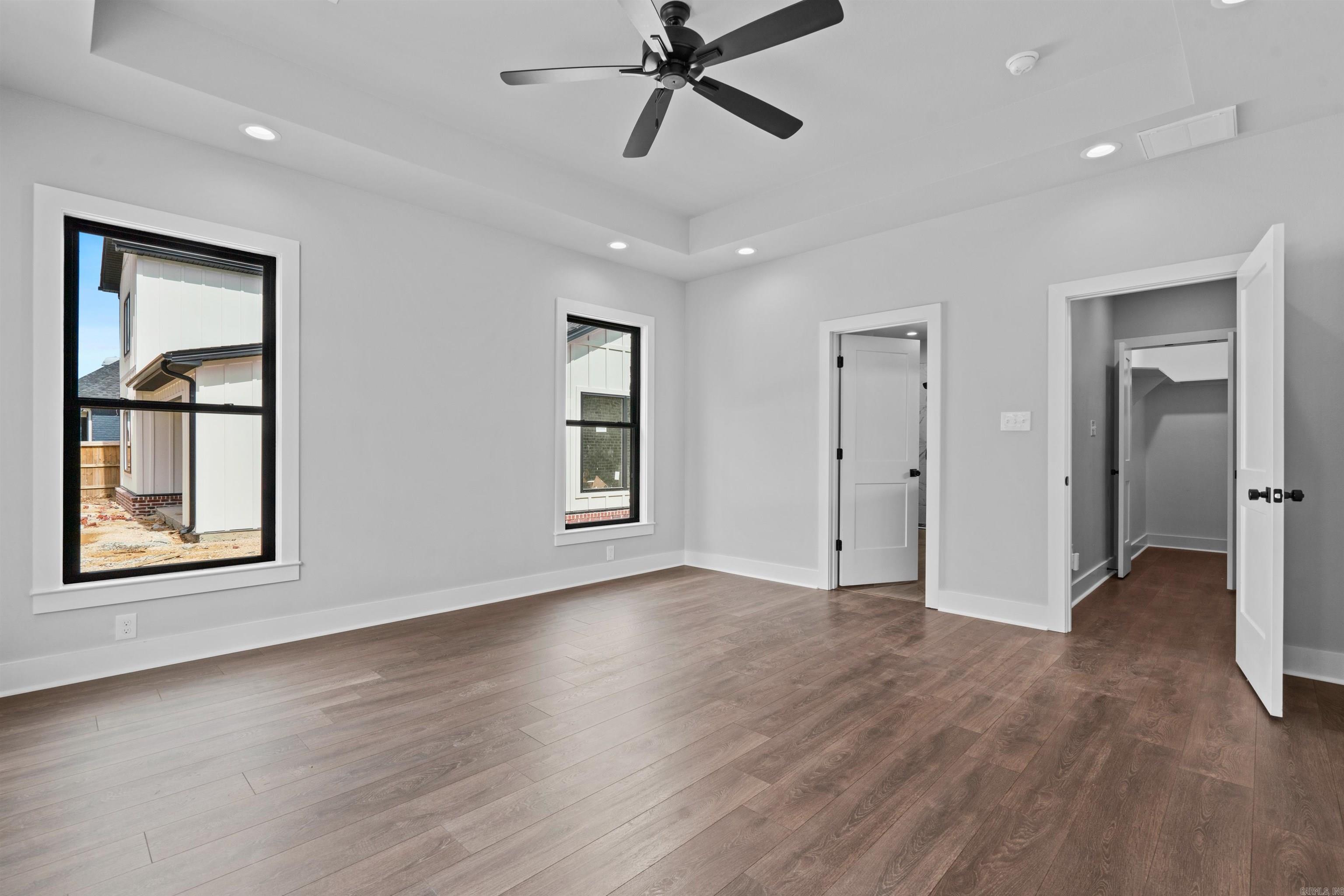 THE WOODS OF HURRICANE LAKE ESTA - Residential