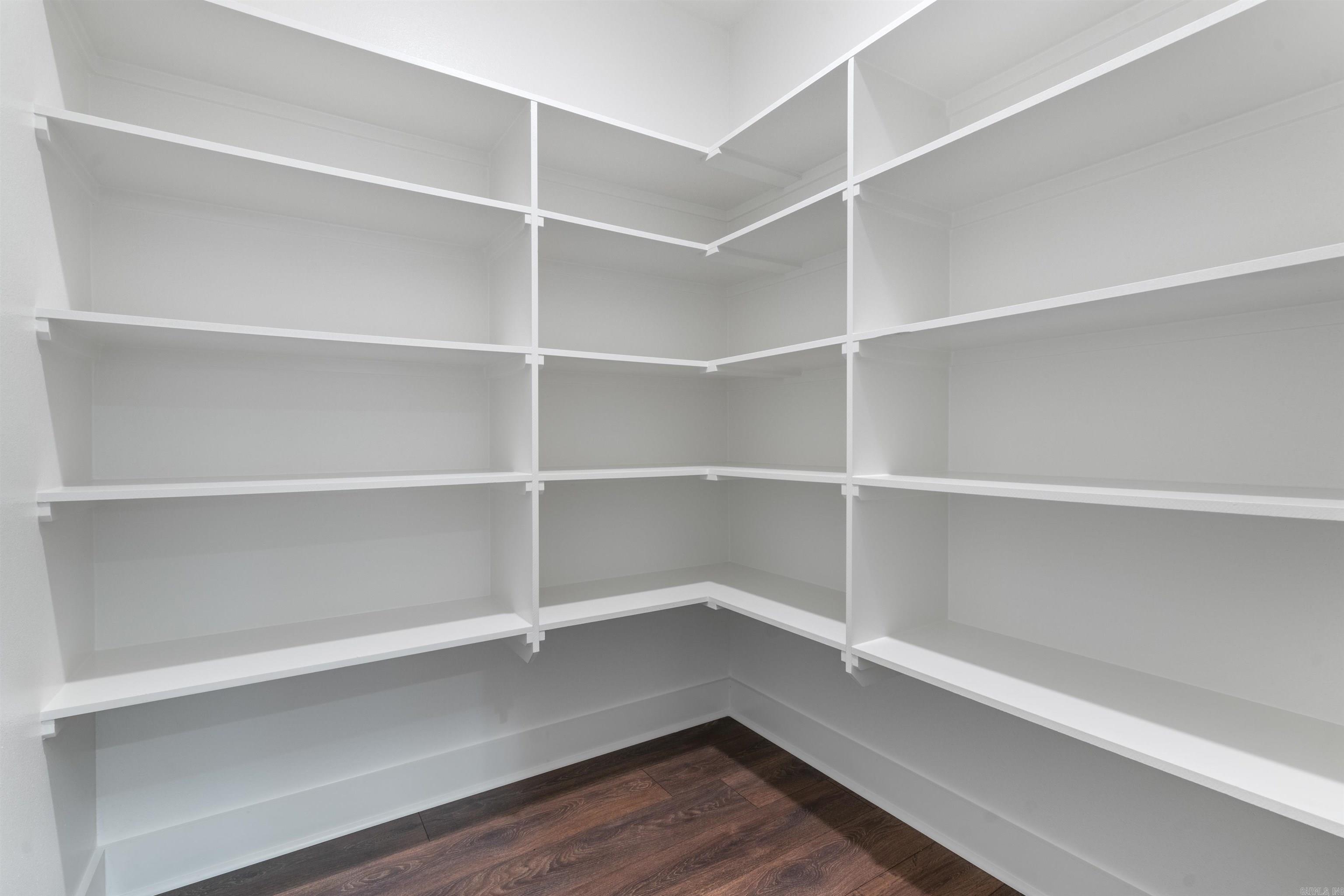 THE WOODS OF HURRICANE LAKE ESTA - Residential