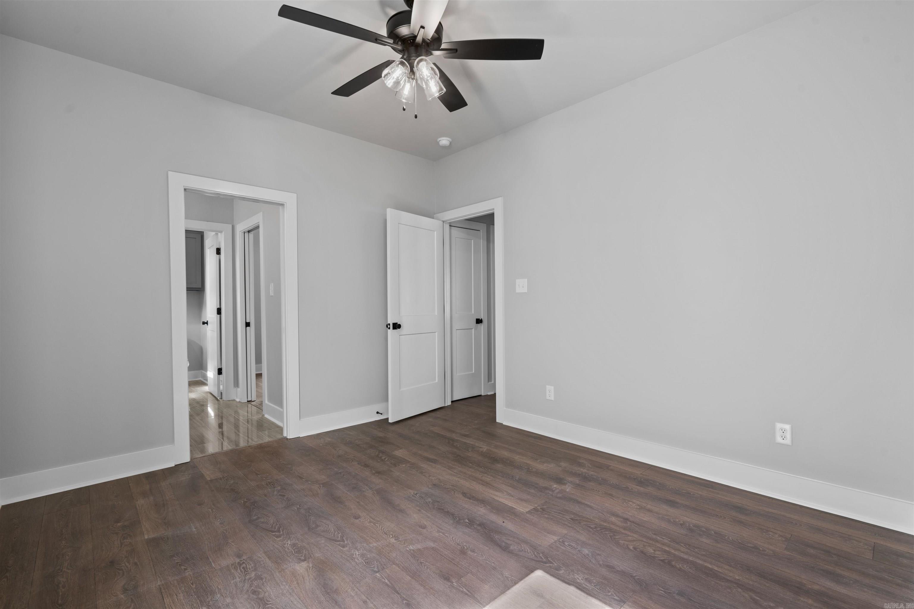 THE WOODS OF HURRICANE LAKE ESTA - Residential