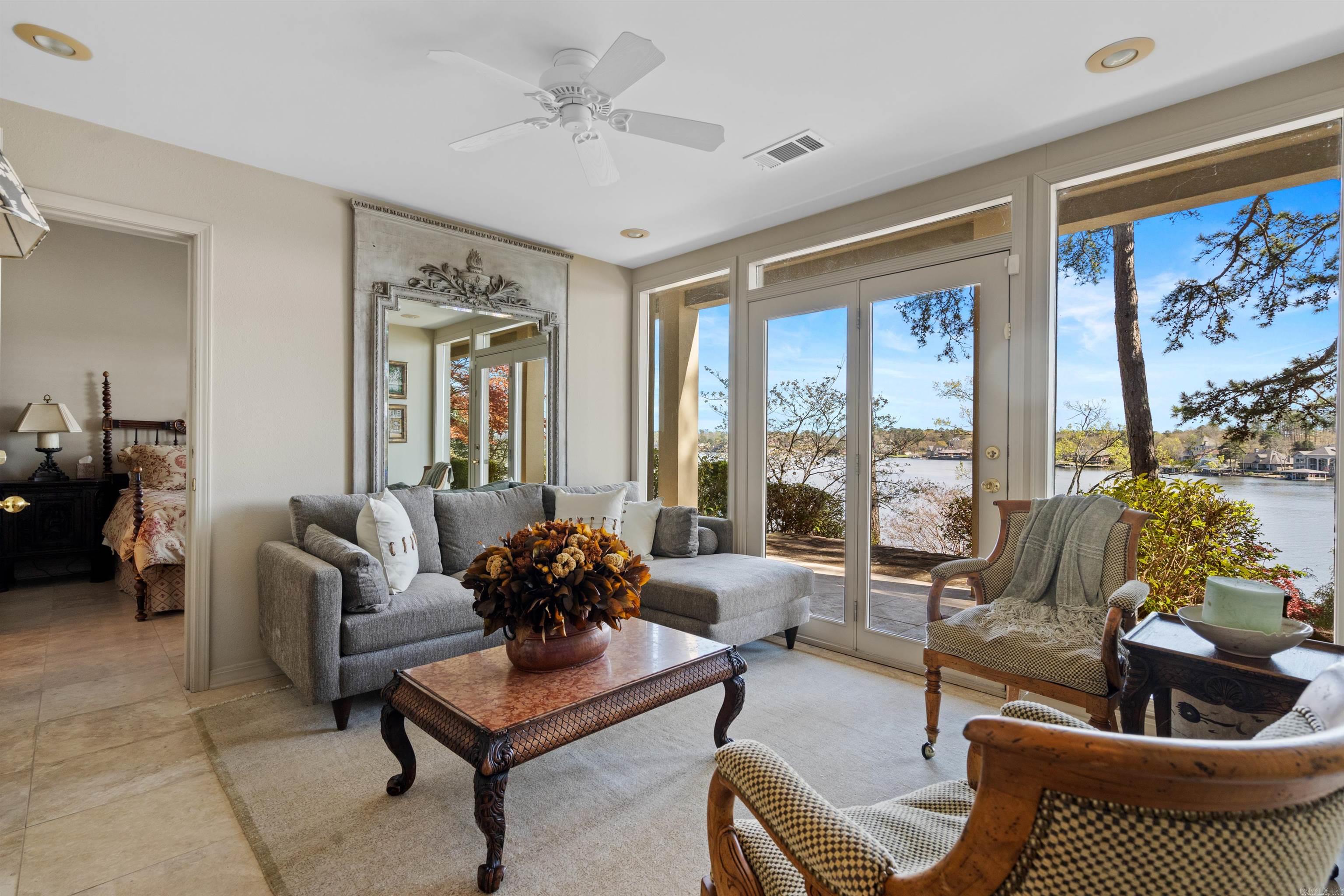 Lakevievv - Residential