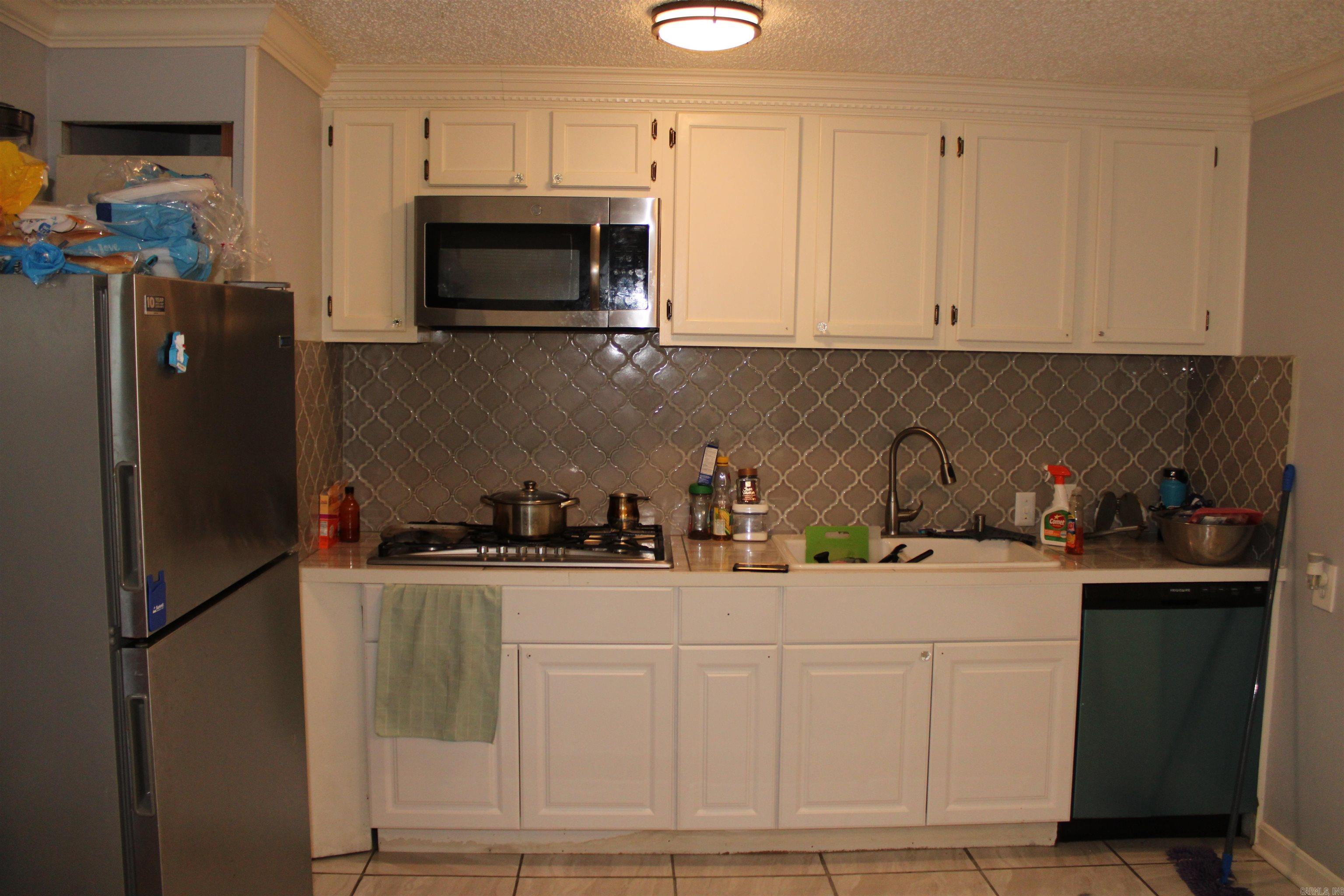 SUNNYSIDE HILLS ADDN TO JACK - Residential