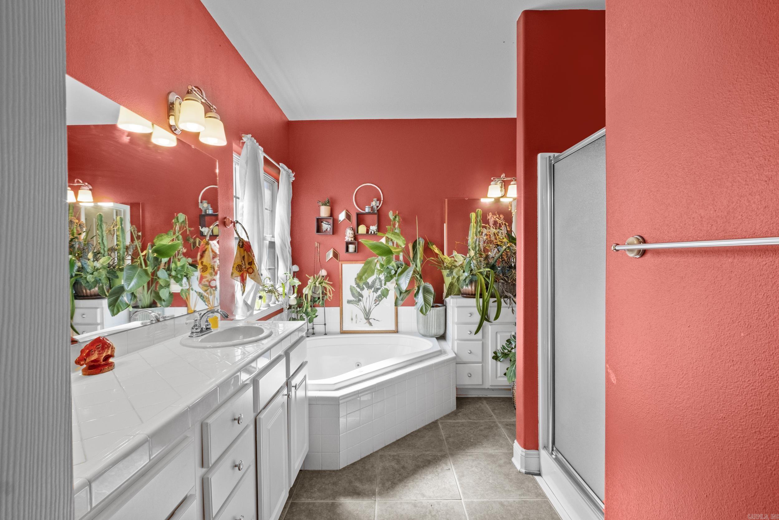 OAK SHADOWS - Residential