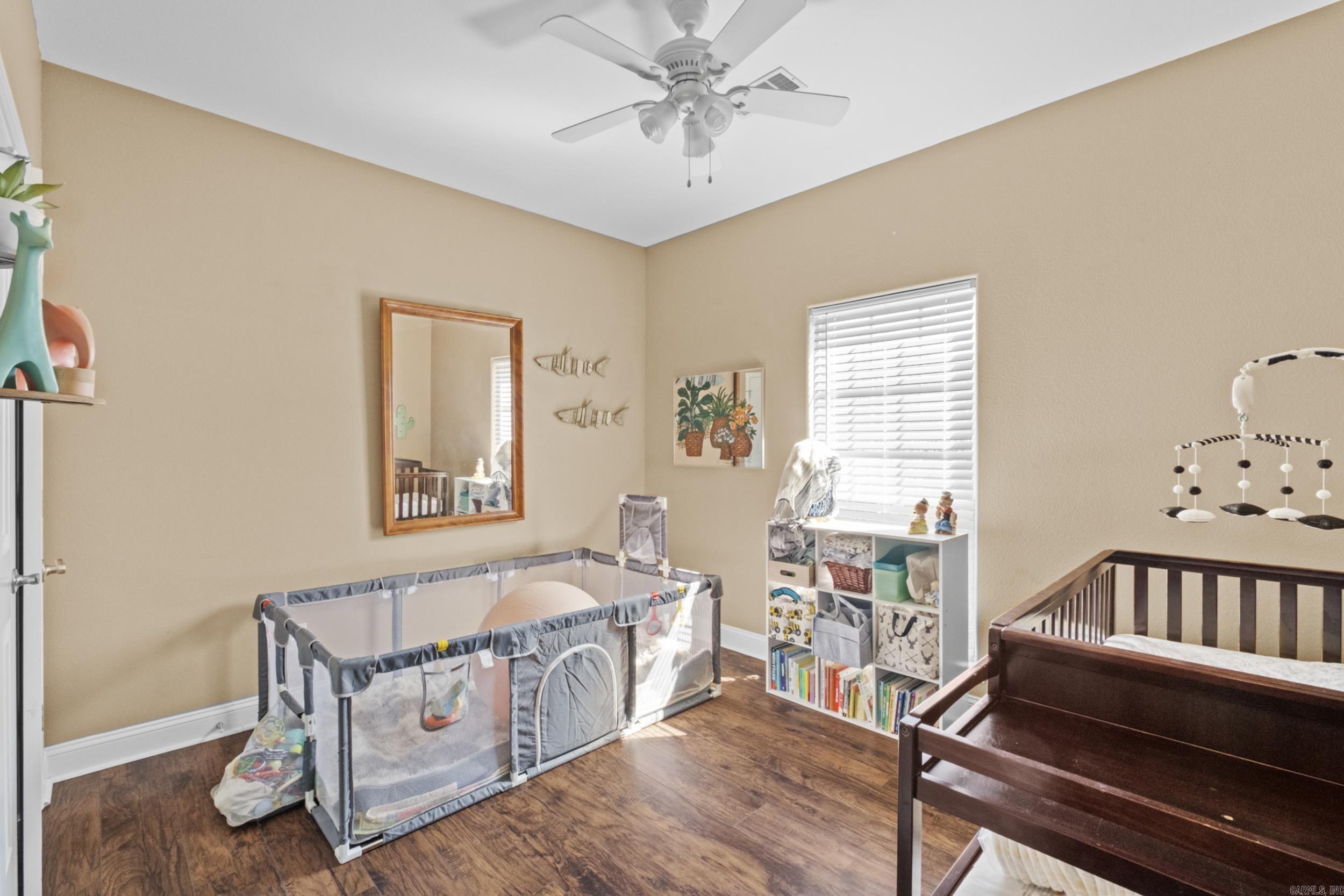 OAK SHADOWS - Residential