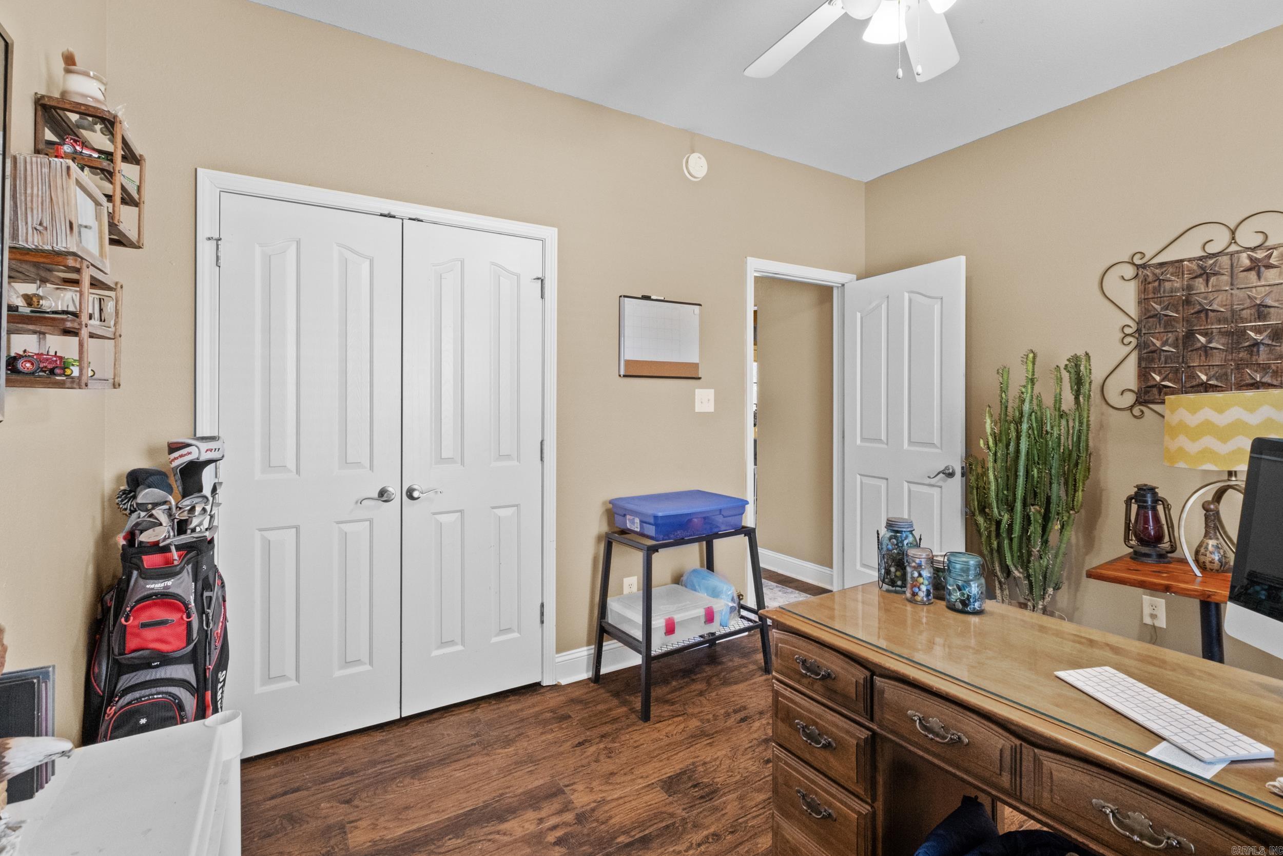 OAK SHADOWS - Residential