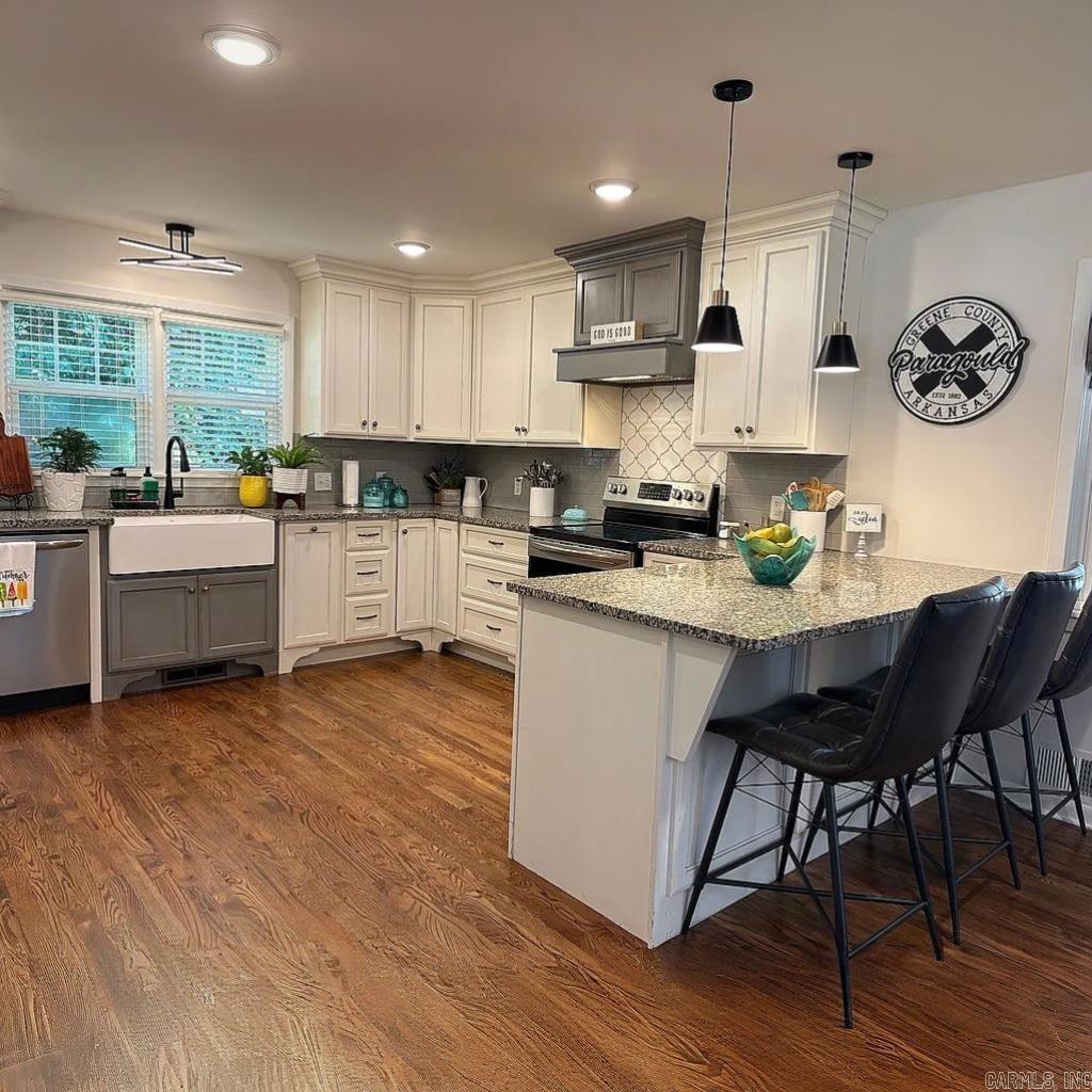 McDonald sFirst - Residential