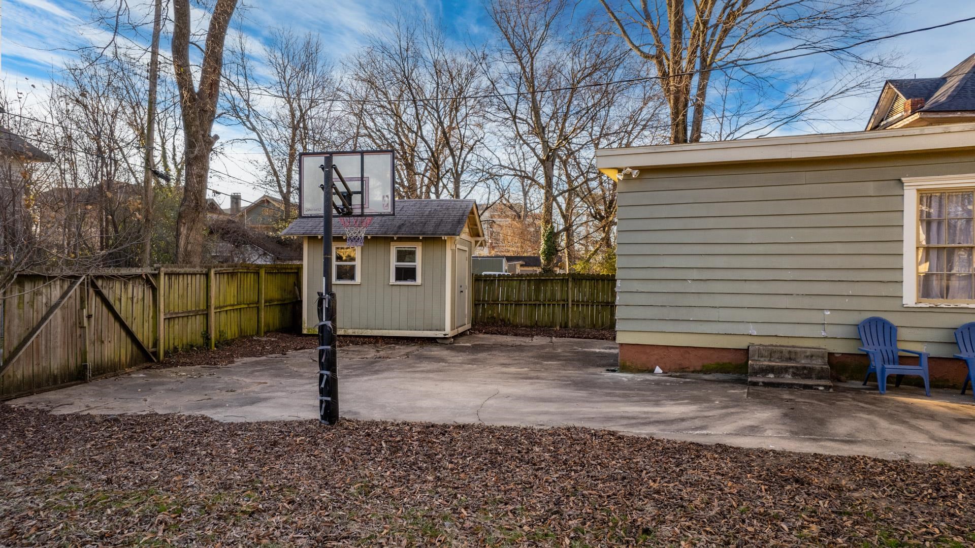 OAK TERRACE - Residential