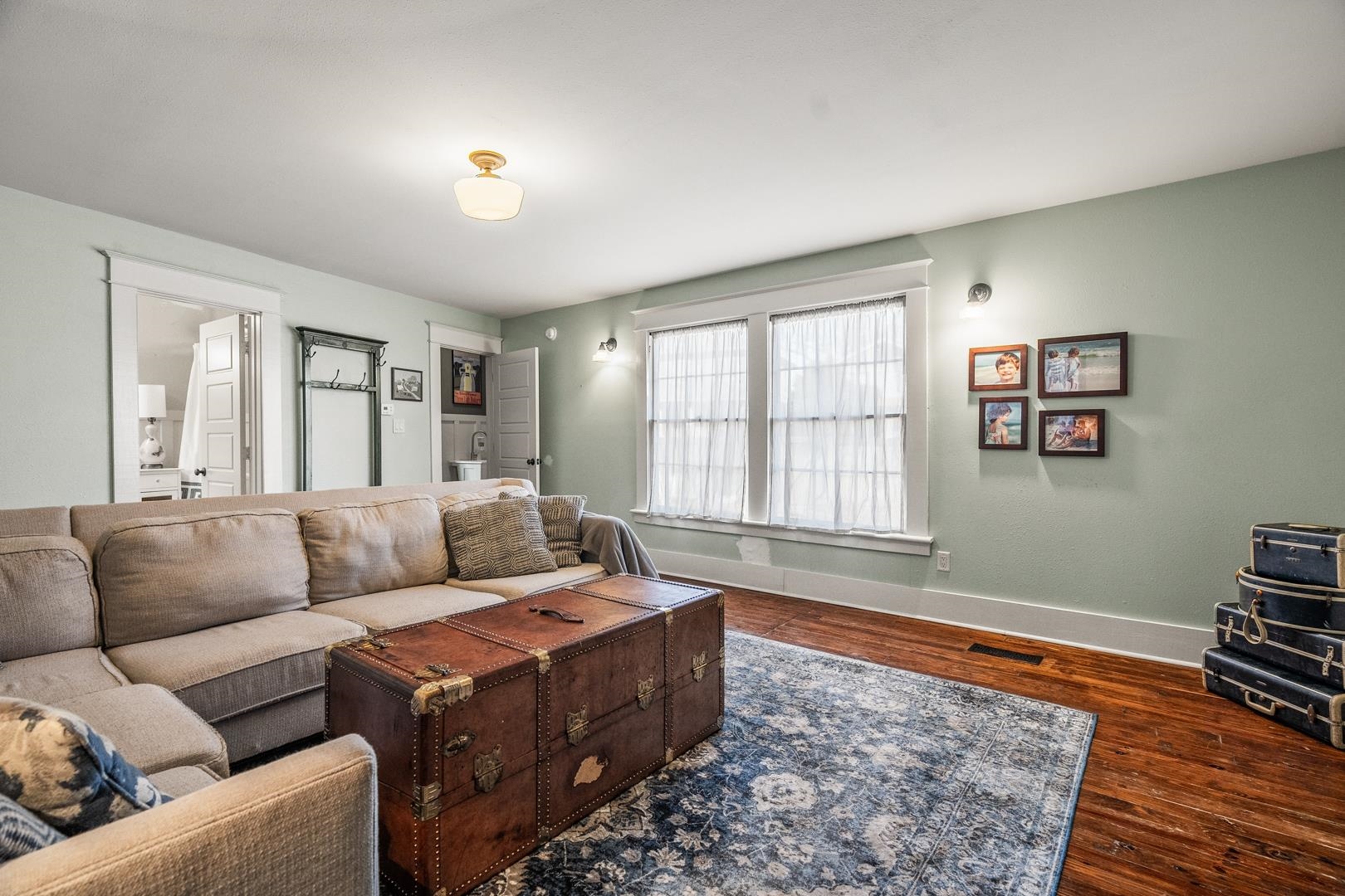 OAK TERRACE - Residential