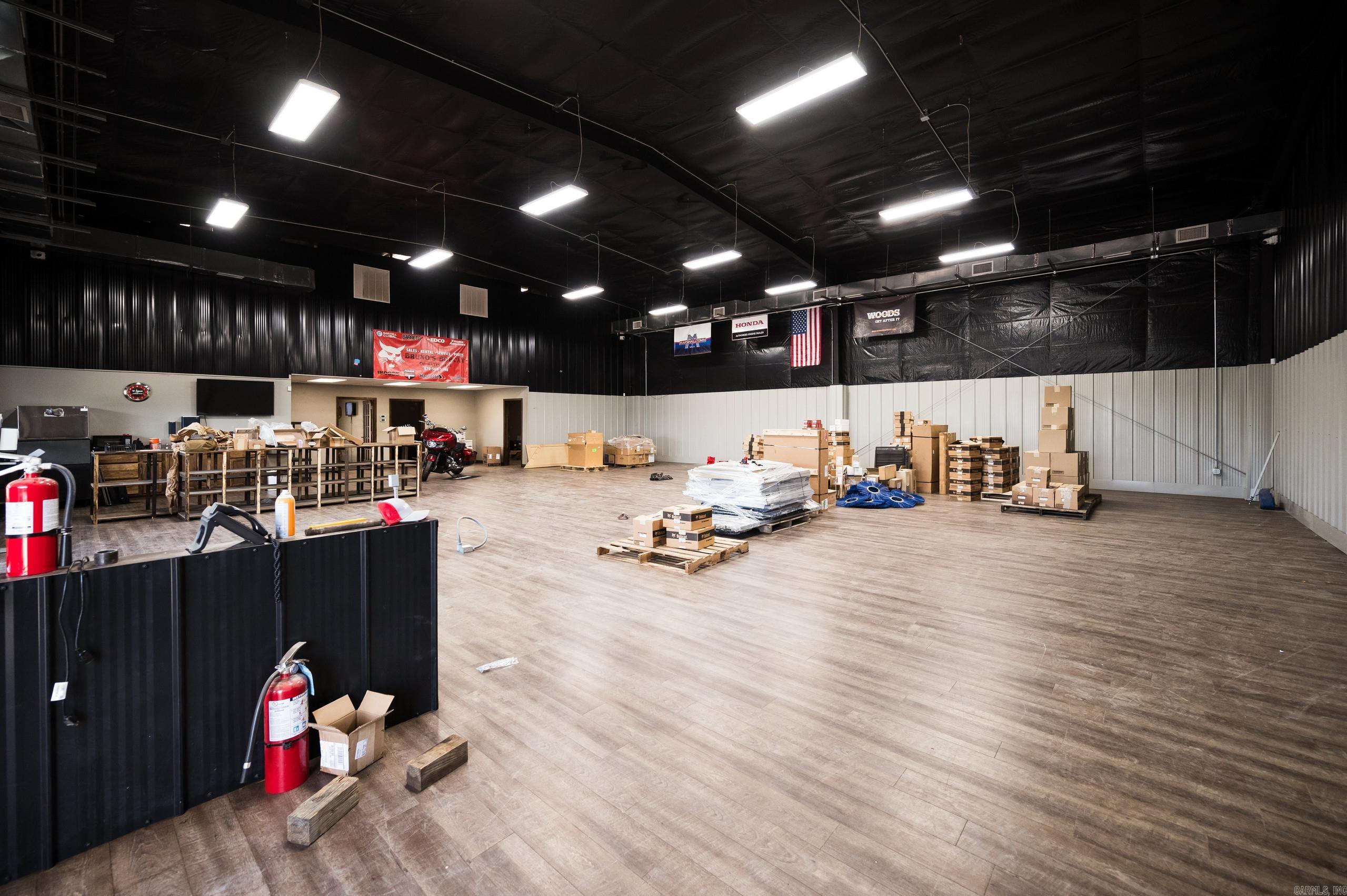 SOUTHSIDE M&B - Commercial Sale