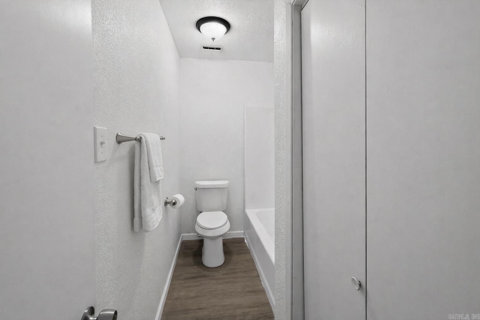 COUNTRY CLUB EST PH I - Residential