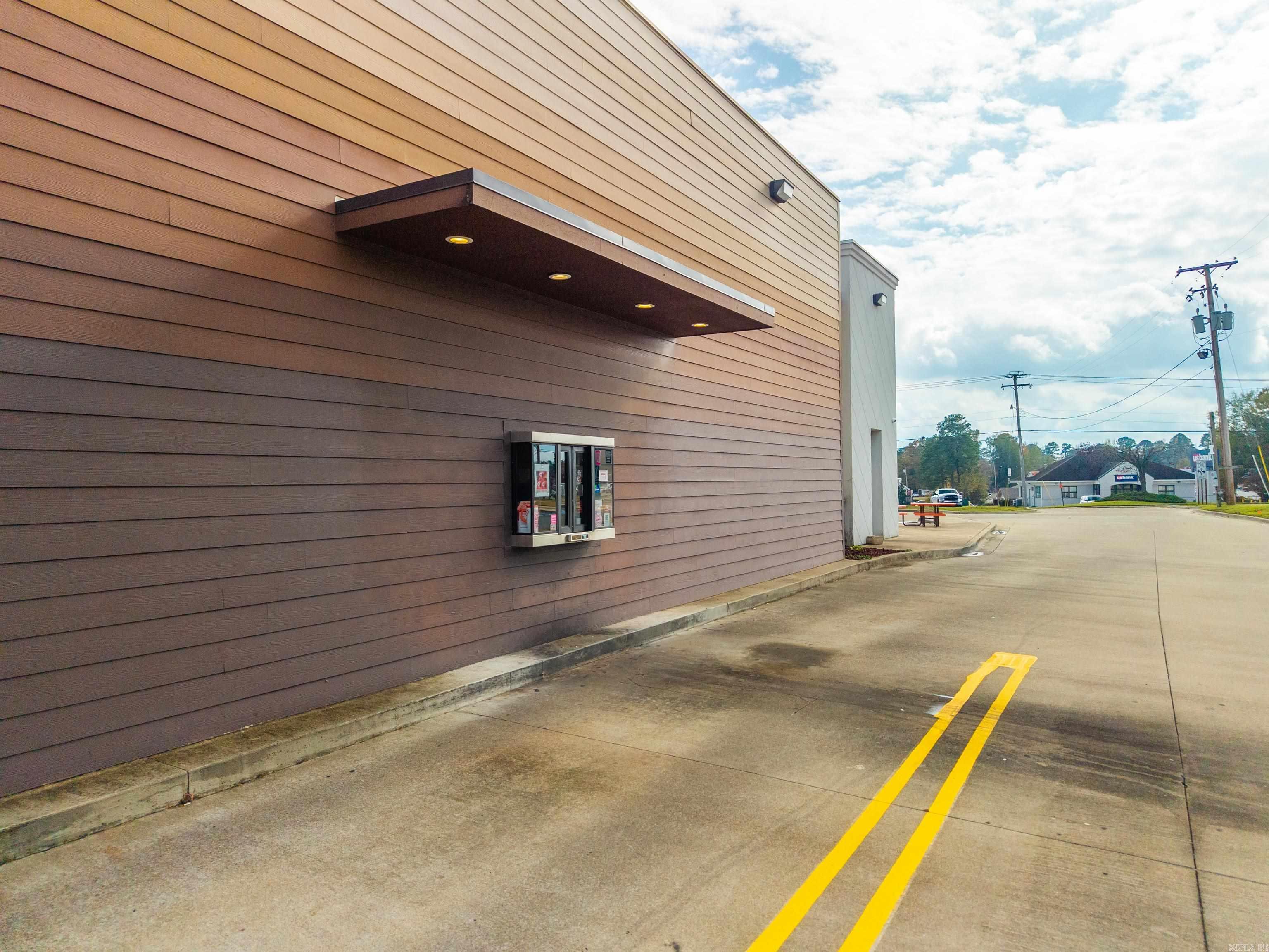 Metes & Bounds - Commercial Sale