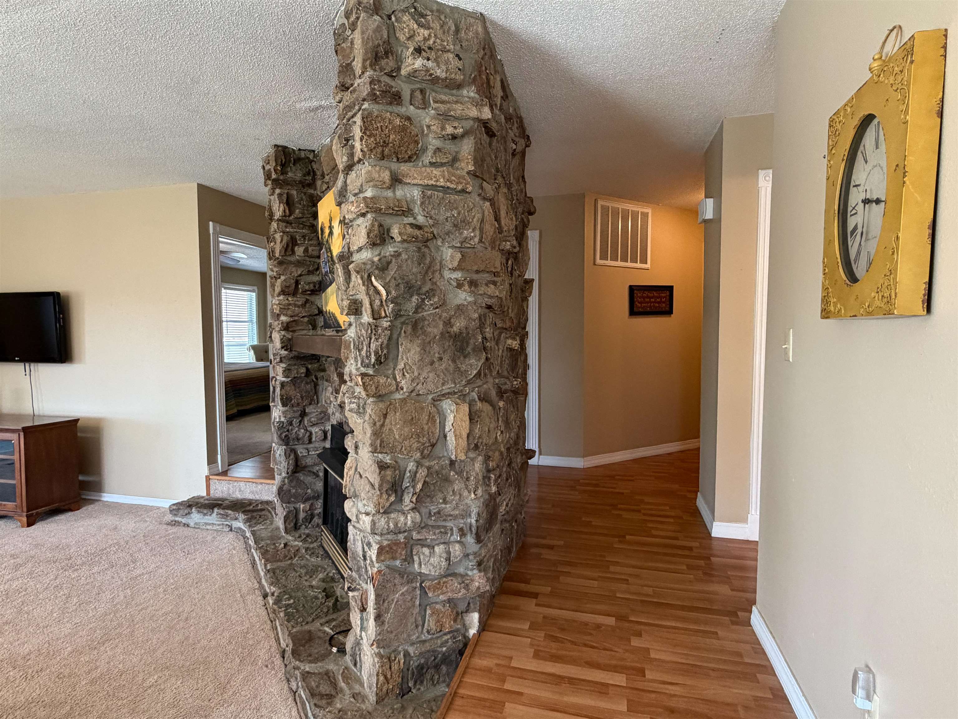 Dakota Second - Residential