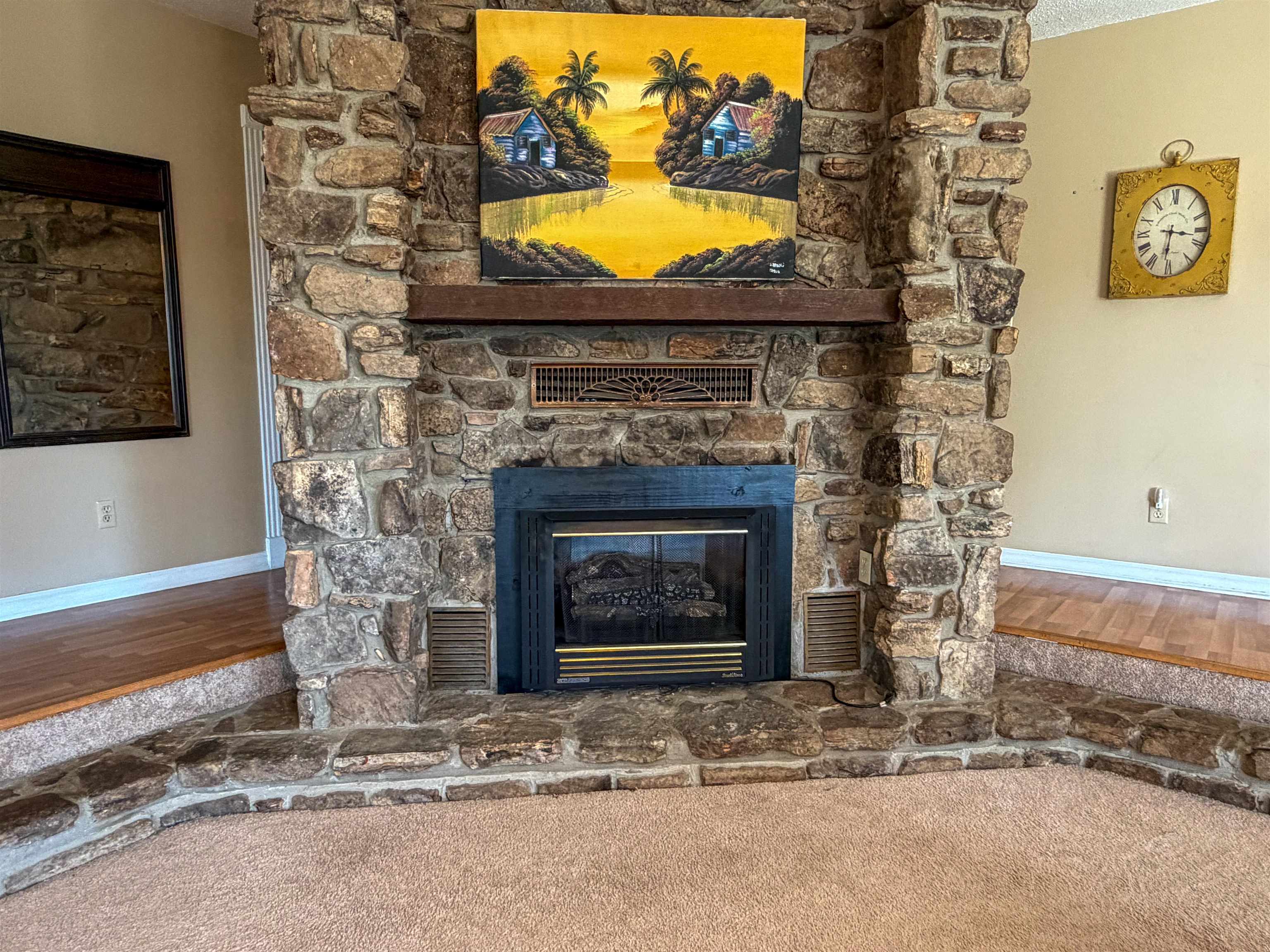 Dakota Second - Residential