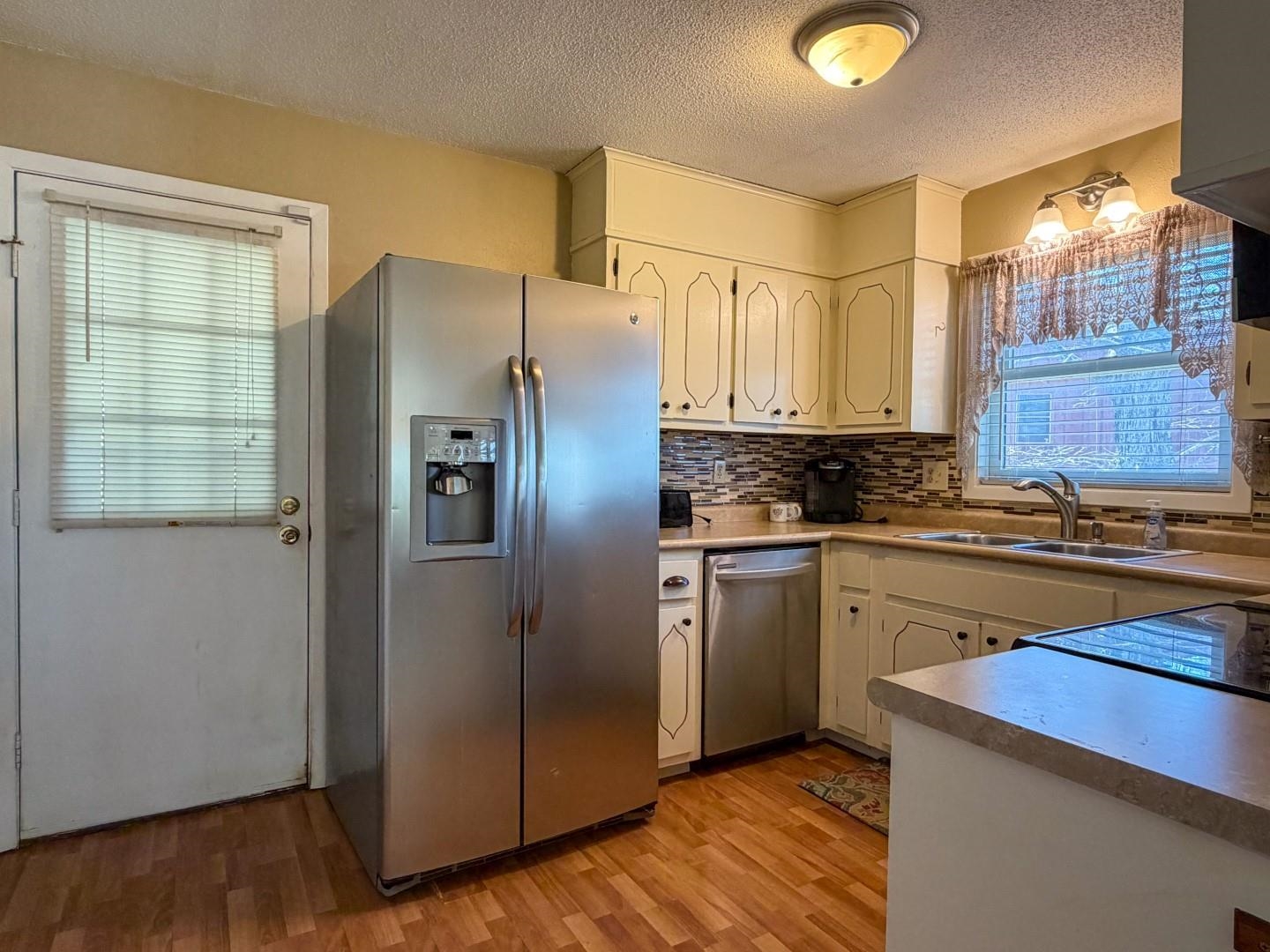 Dakota Second - Residential