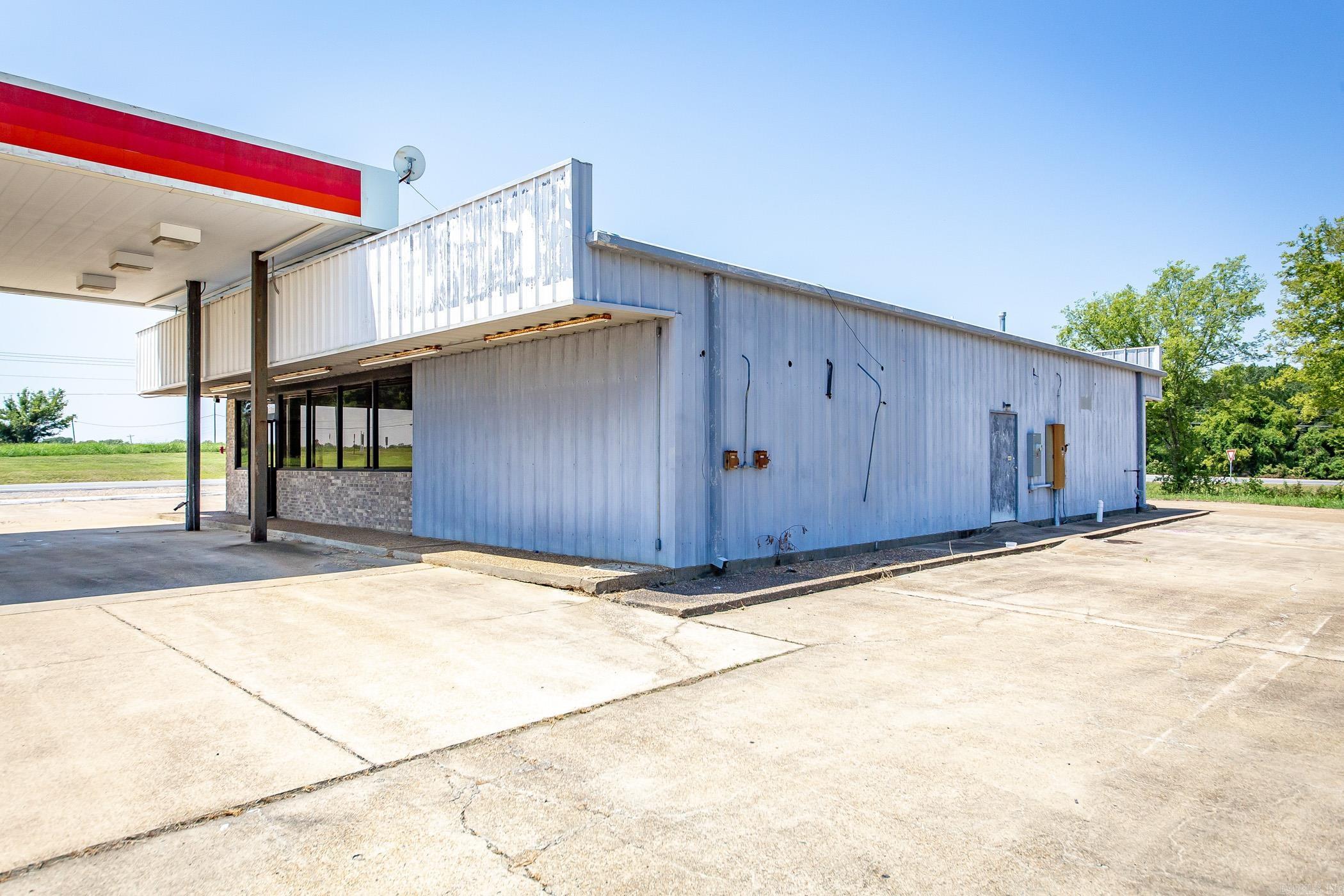 Metes & Bounds - Commercial Sale