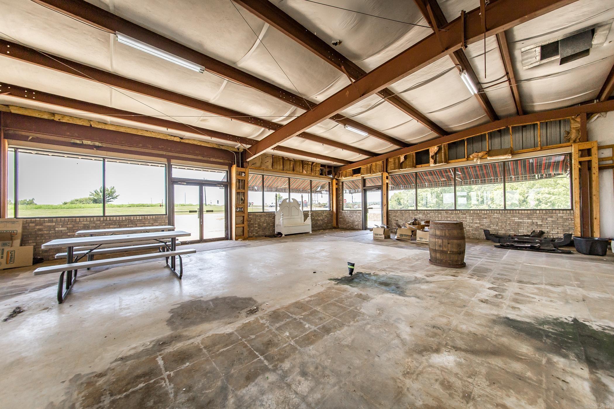 Metes & Bounds - Commercial Sale