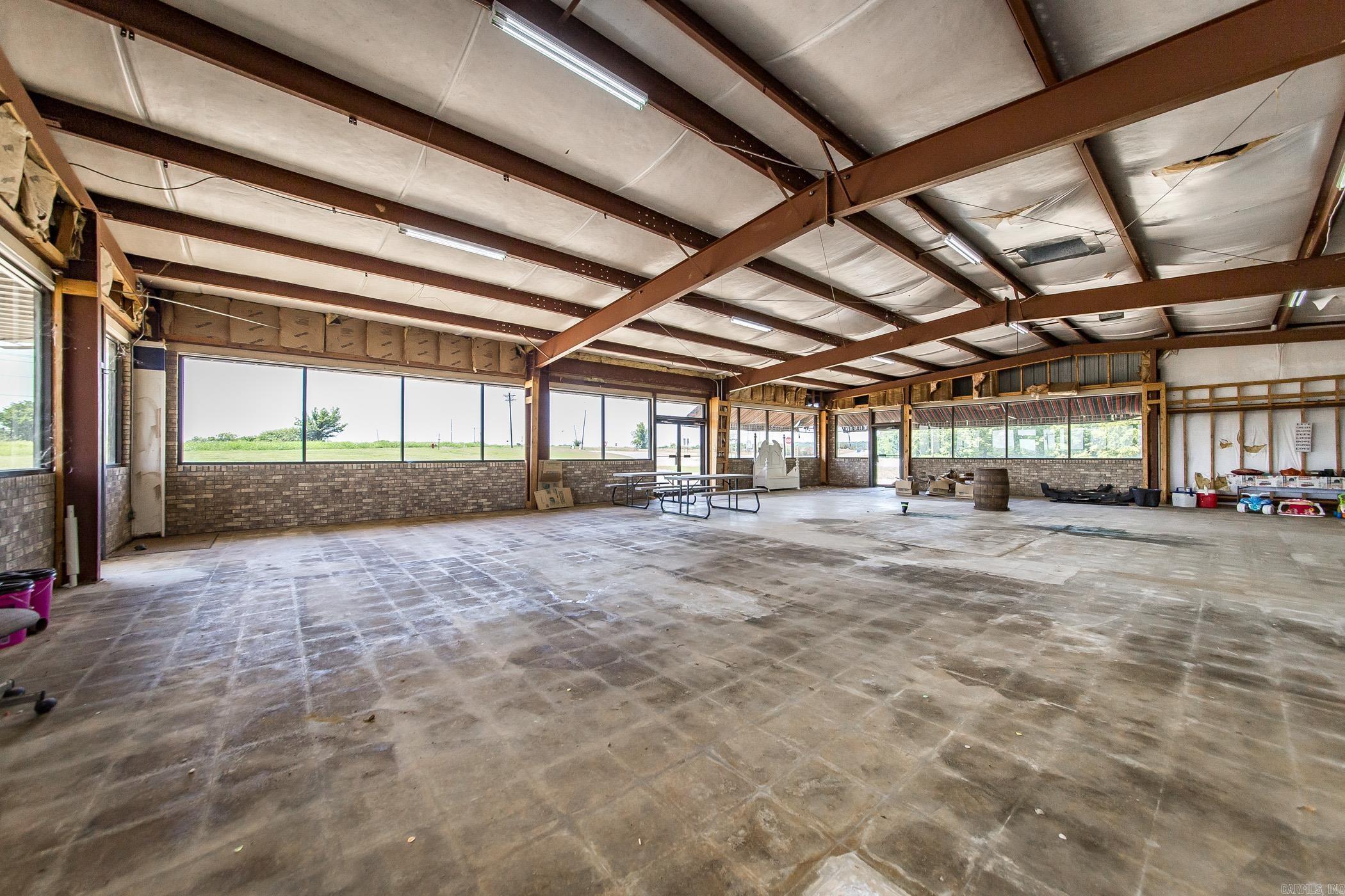 Metes & Bounds - Commercial Sale