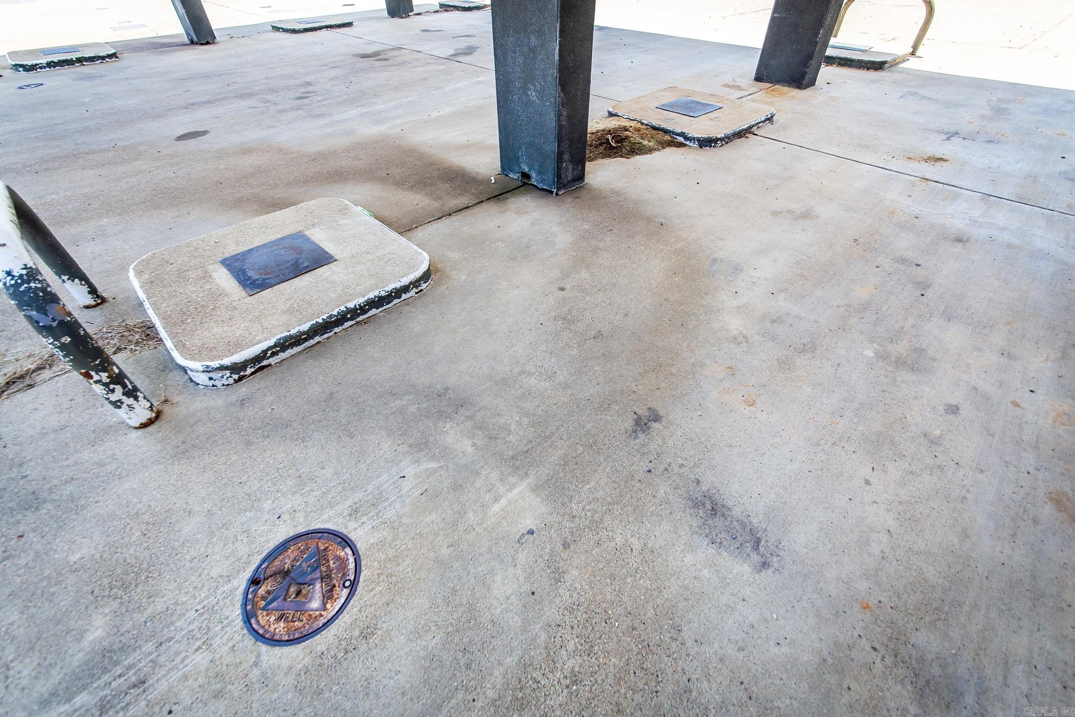 Metes & Bounds - Commercial Sale