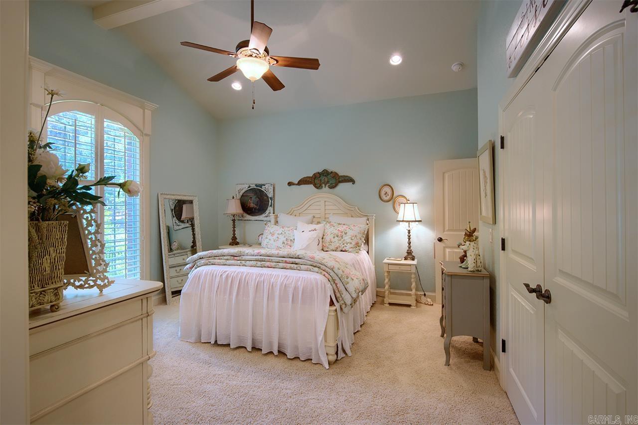 ISABELLA - Residential