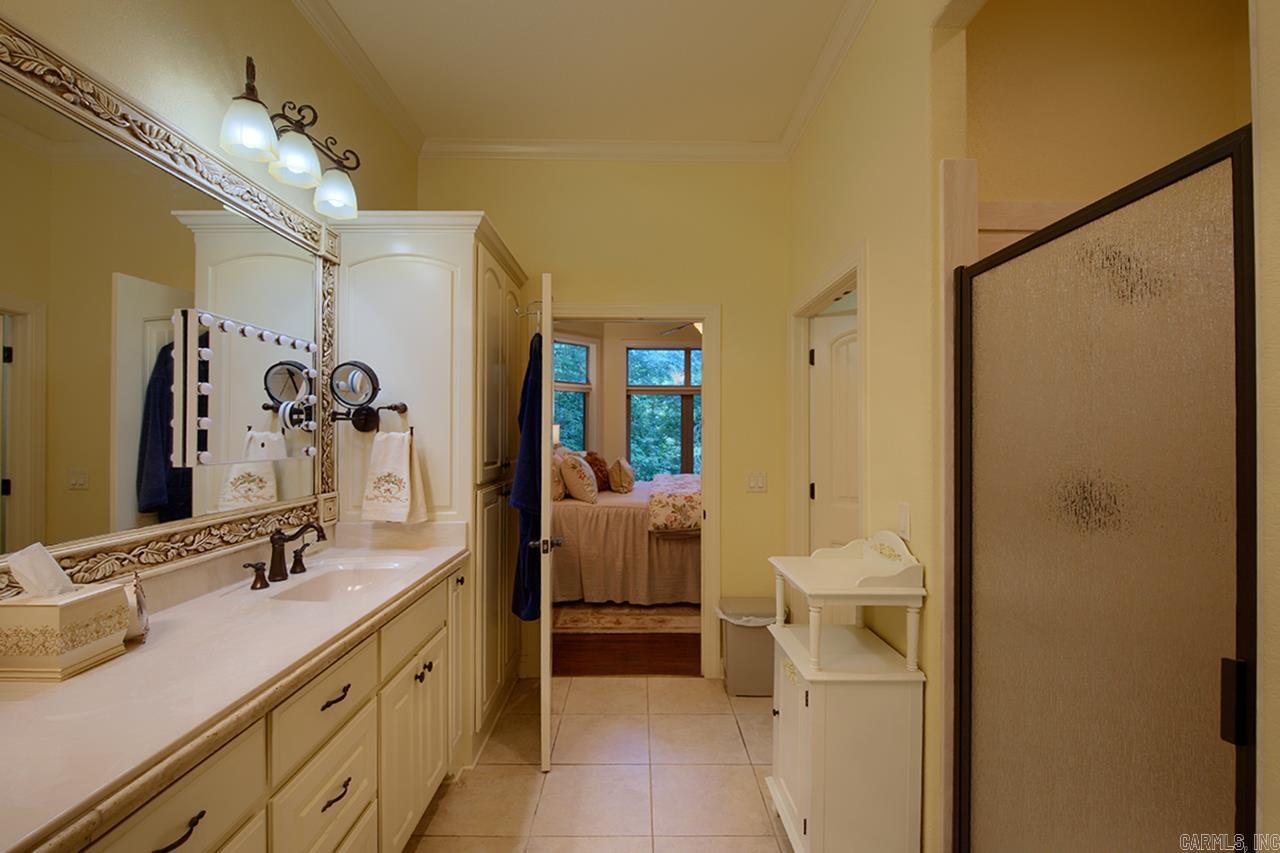 ISABELLA - Residential