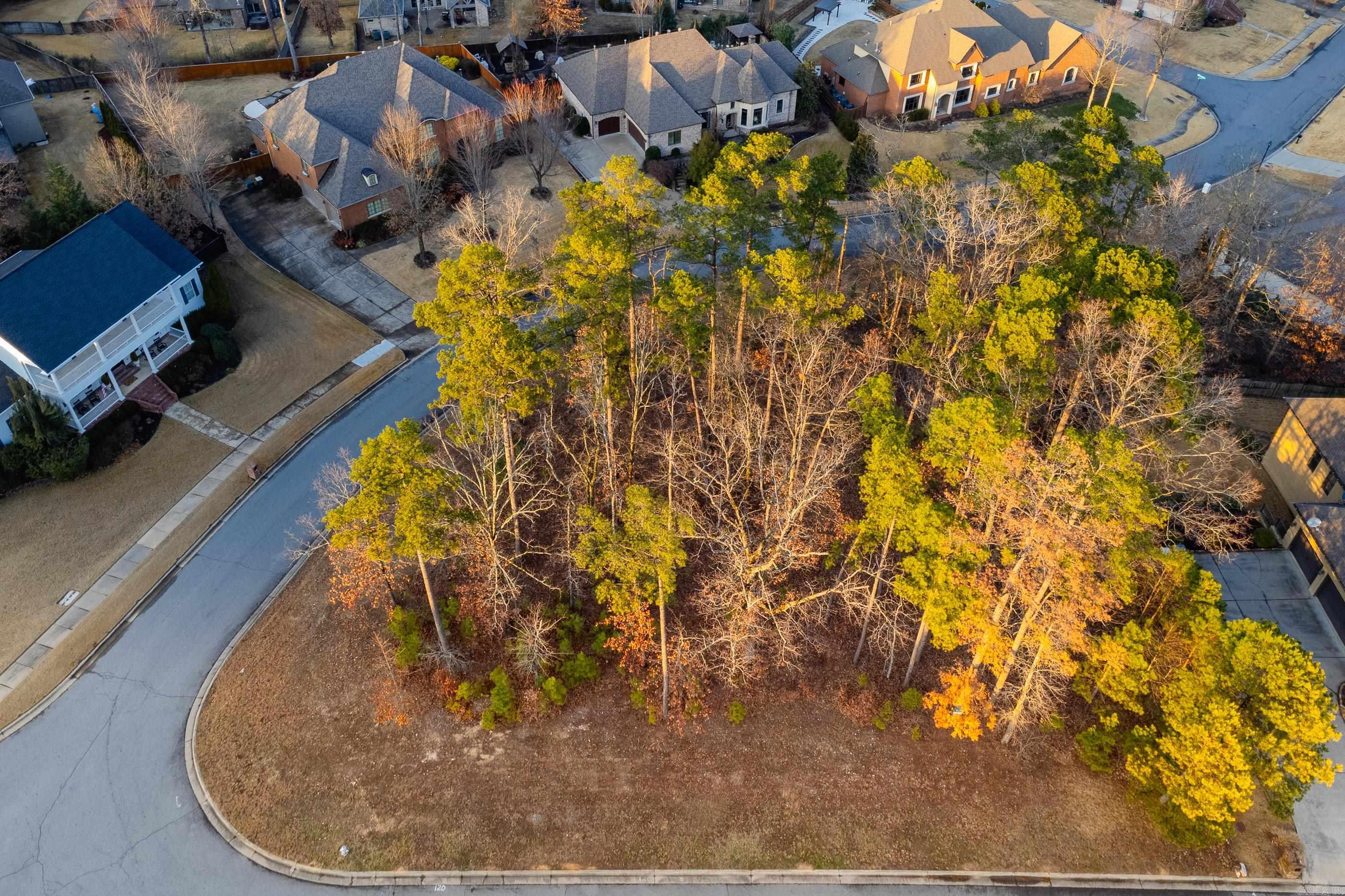 CHENAL VALLEY SEZANNE COURT - Land