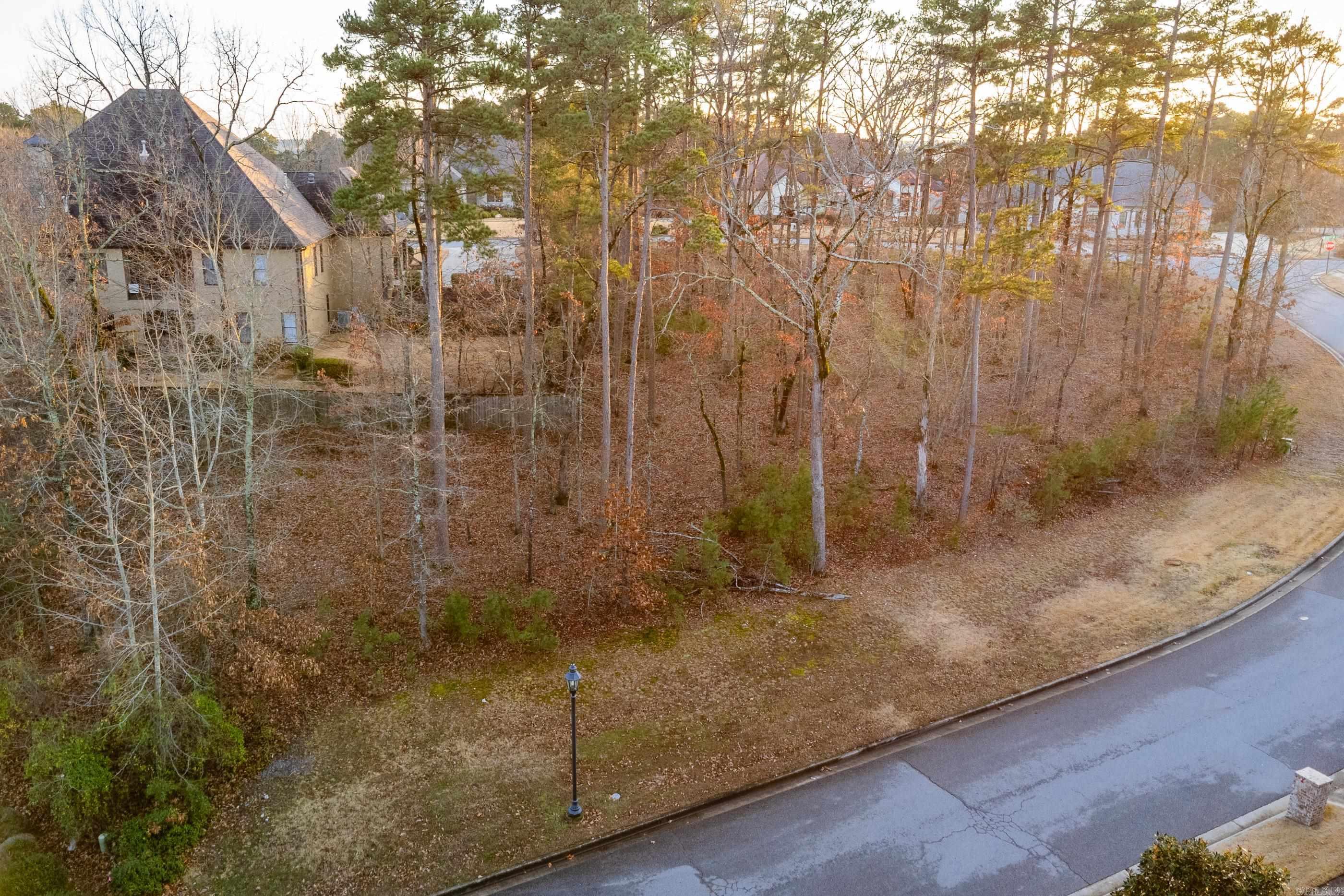CHENAL VALLEY SEZANNE COURT - Land
