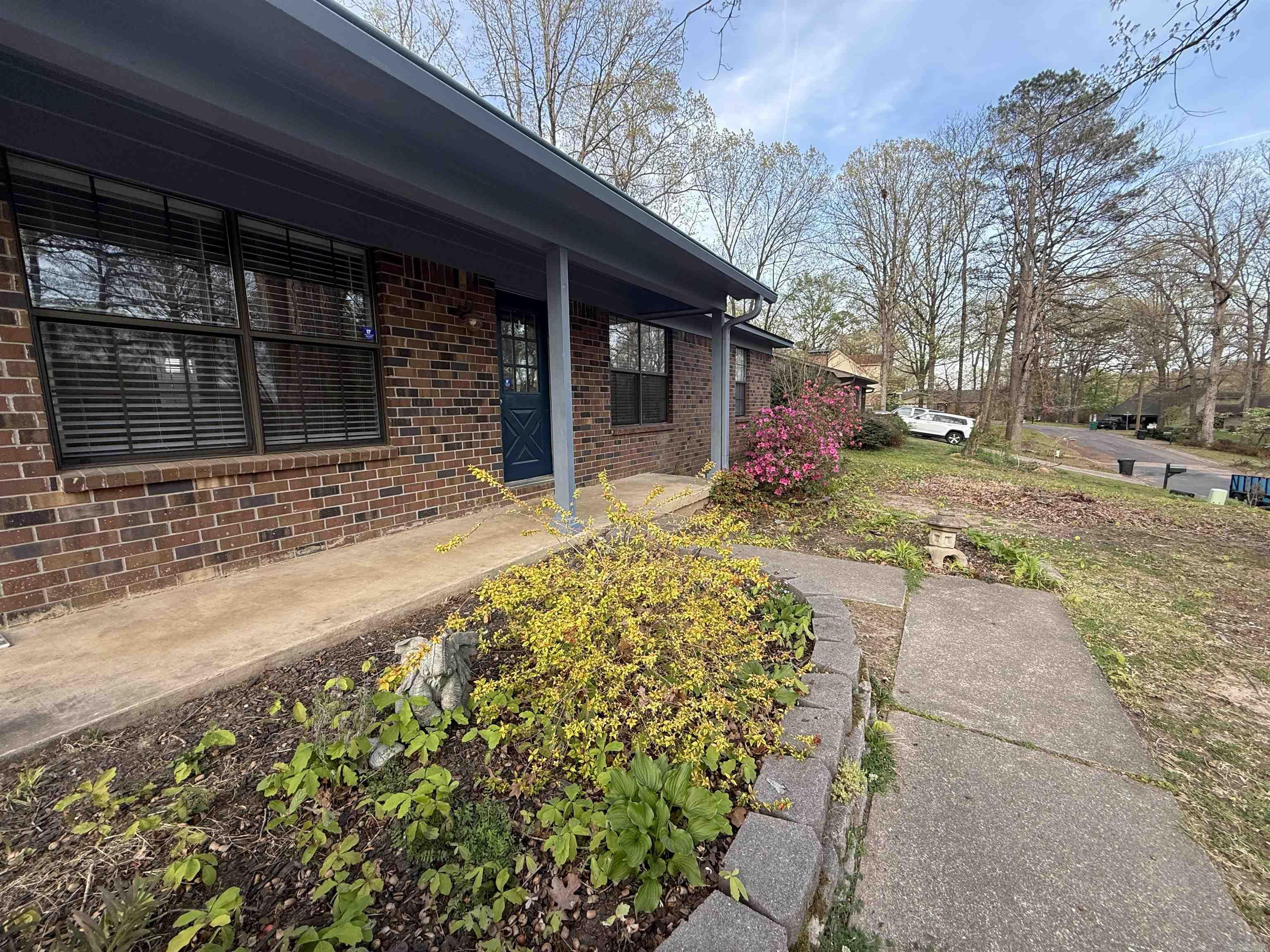 Oak Creek Village - Residential Lease