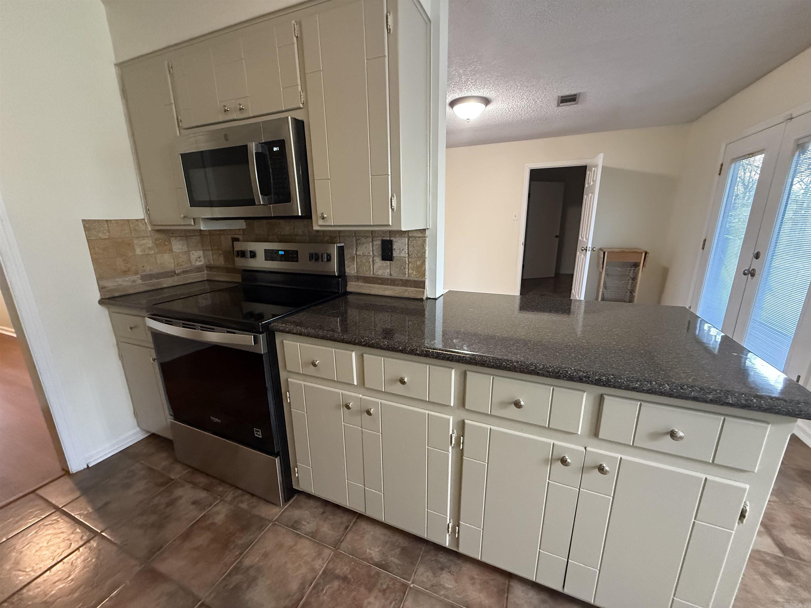 Oak Creek Village - Residential Lease