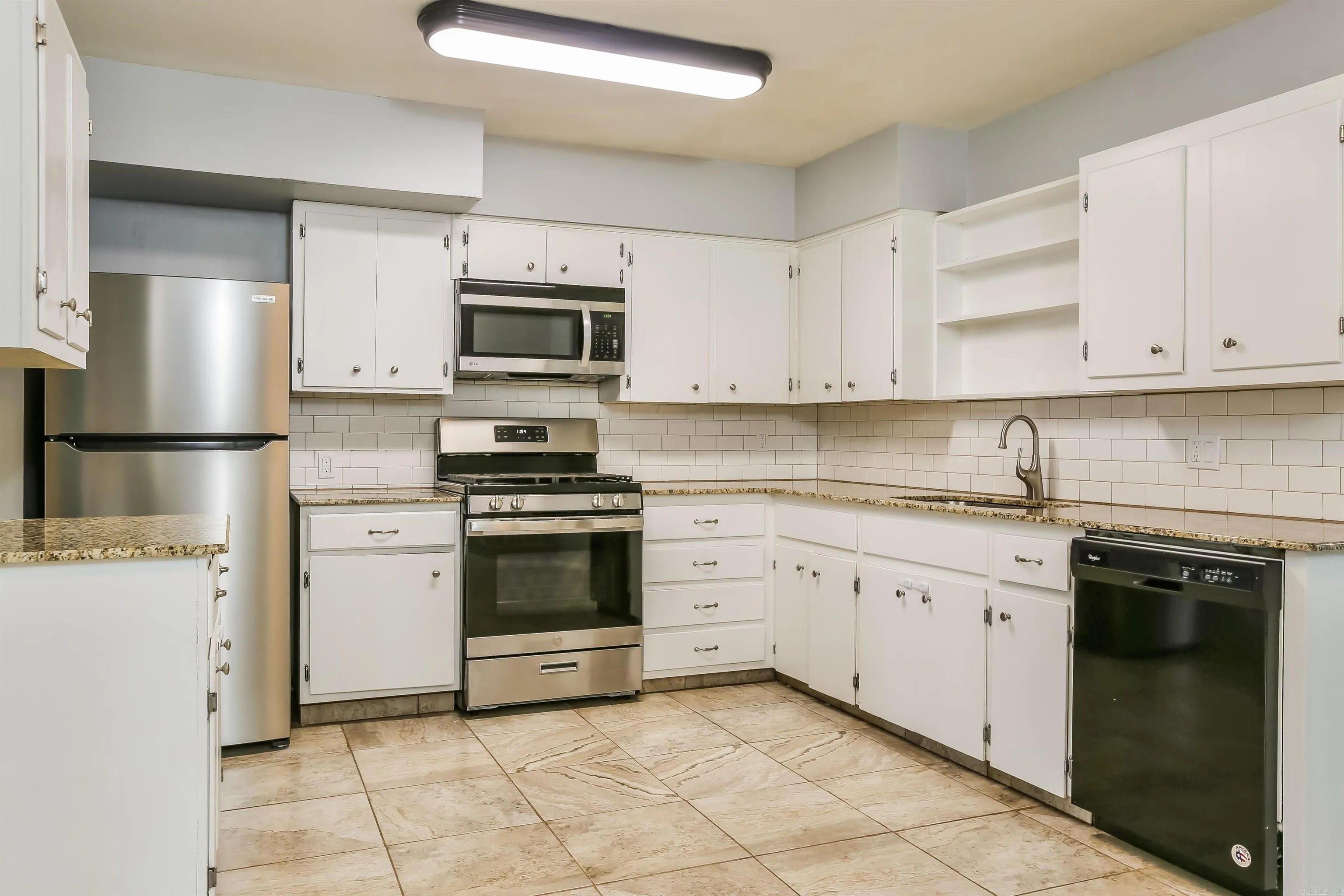 Little Rock, Arkansas 72204, United States, 3 Bedrooms Bedrooms, ,2 BathroomsBathrooms,Residential,Active,12381