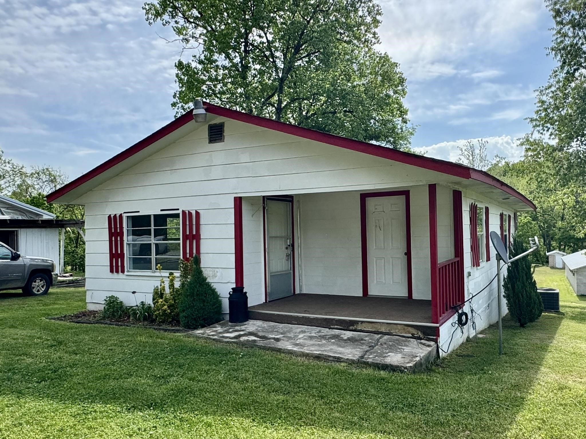 SELLER IS OFFERING A $5,100 CREDIT to buyer for a new roof! VERY CLEAN HOME outside Melbourne! This 2 Bedroom, 1 bath home offers an open floor plan with a great size living room/kitchen area. The home has a large back deck as well as a front porch. The home has central heating/air, city water, and access to Fiber Internet. Great starter home at an affordable price!