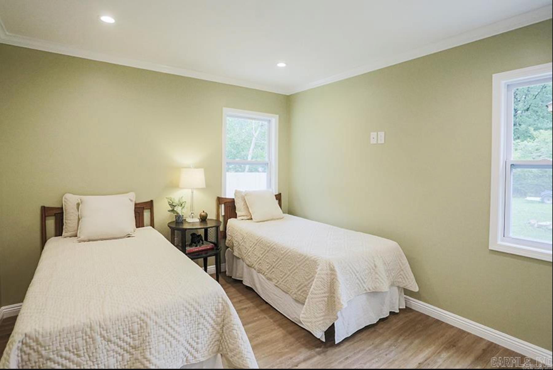 Burnelle Manor - Residential Lease