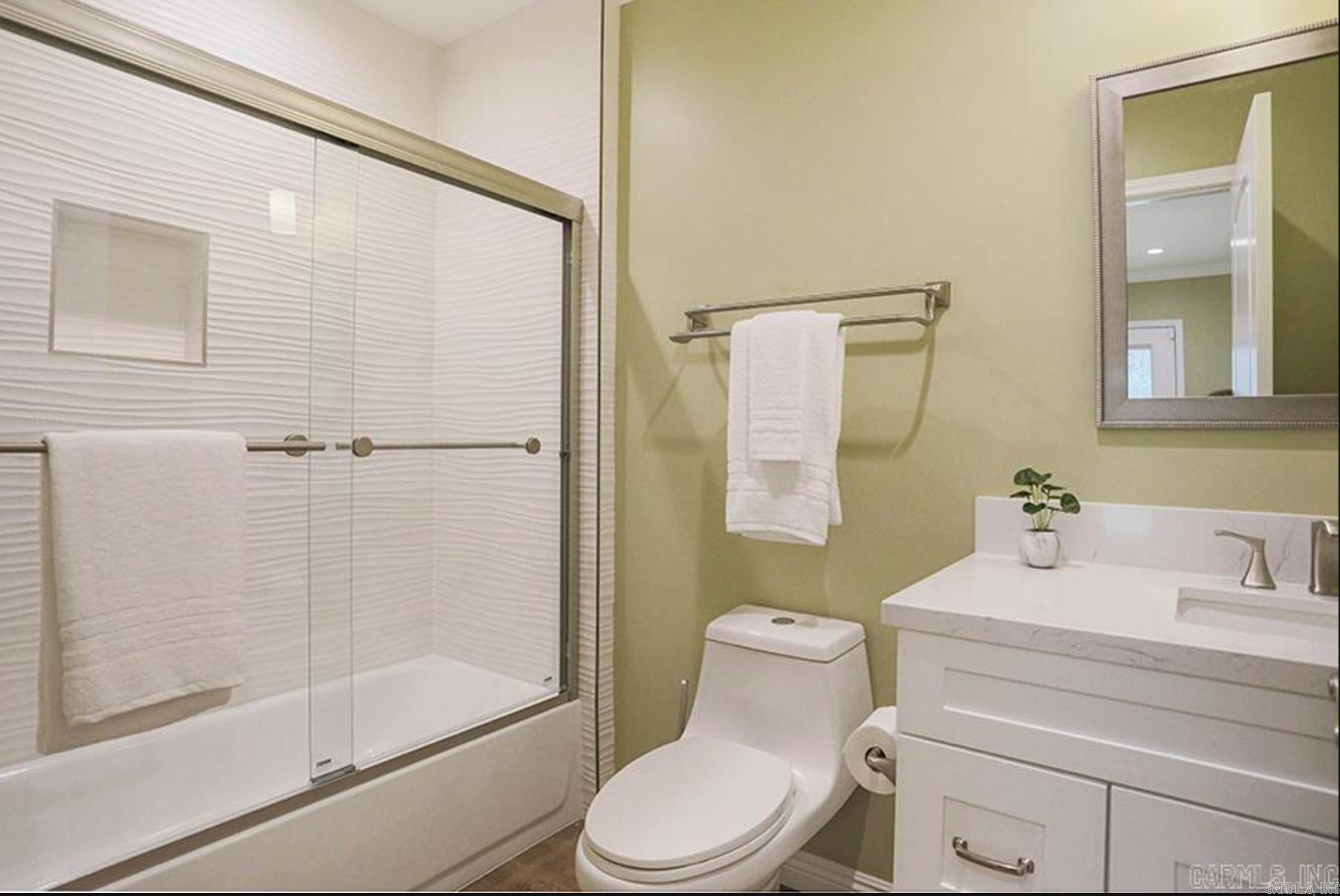 Burnelle Manor - Residential Lease