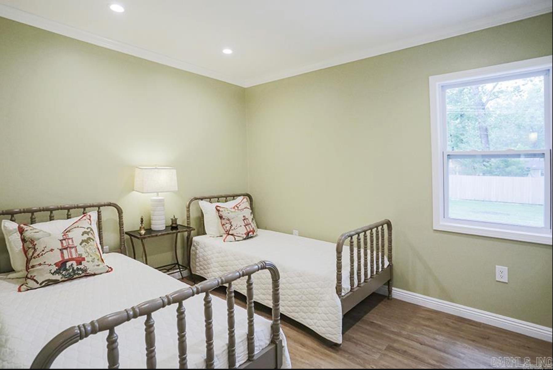 Burnelle Manor - Residential Lease