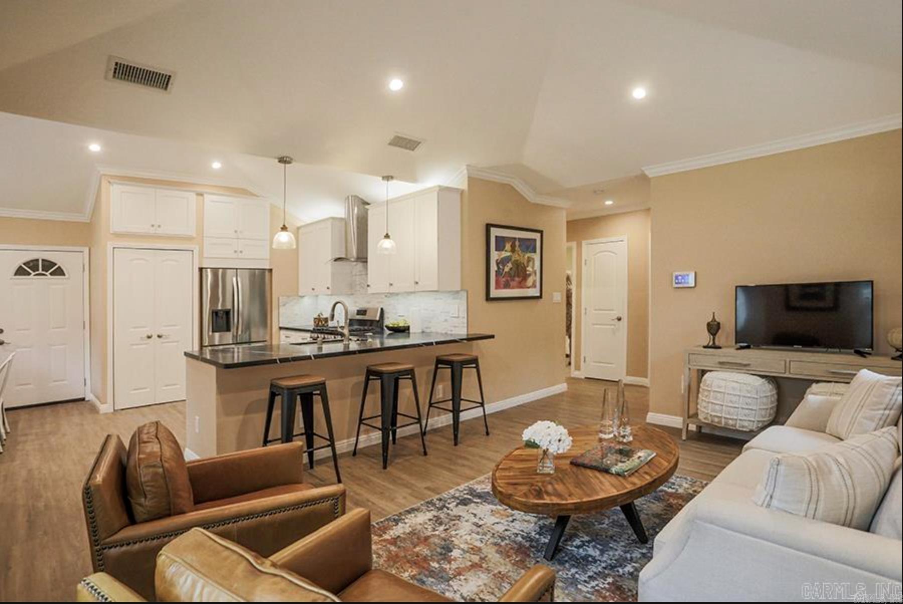Burnelle Manor - Residential Lease