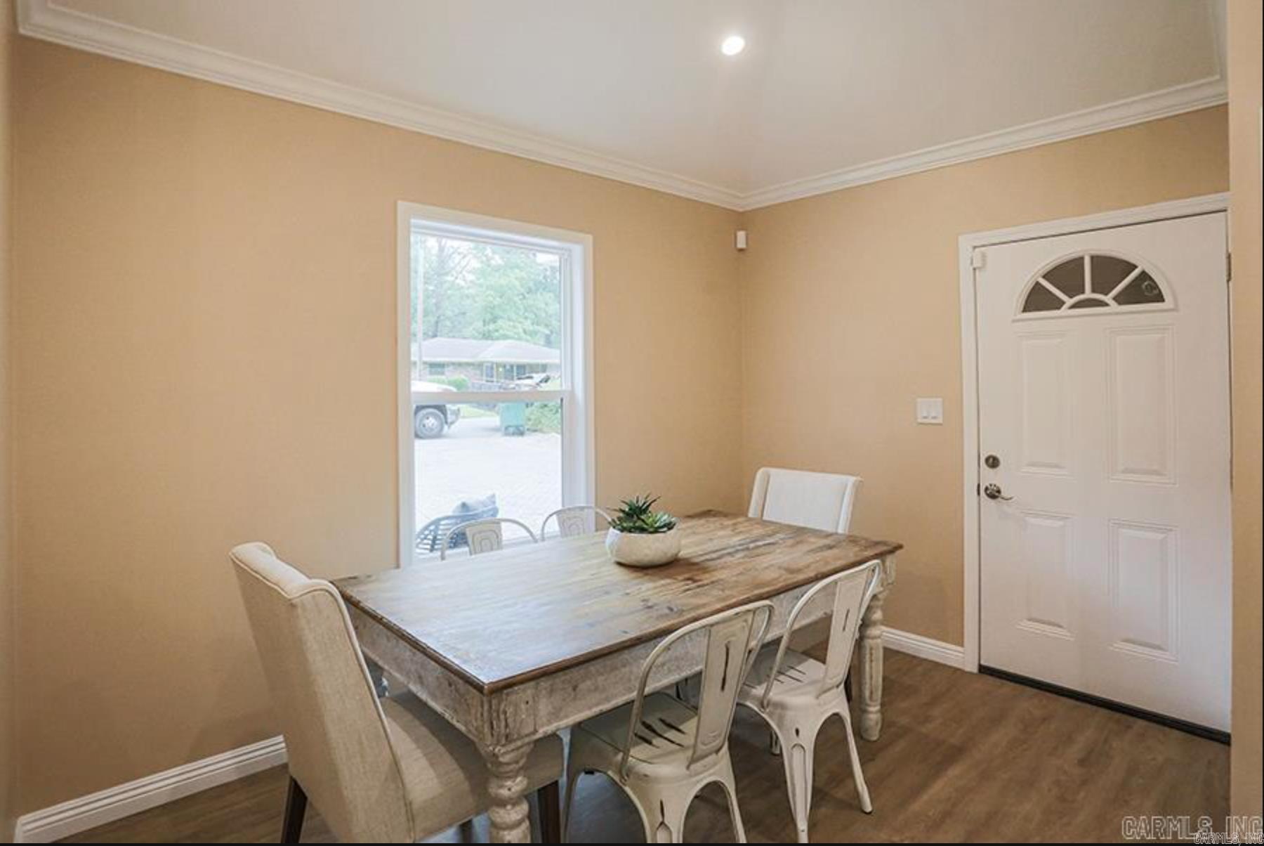 Burnelle Manor - Residential Lease