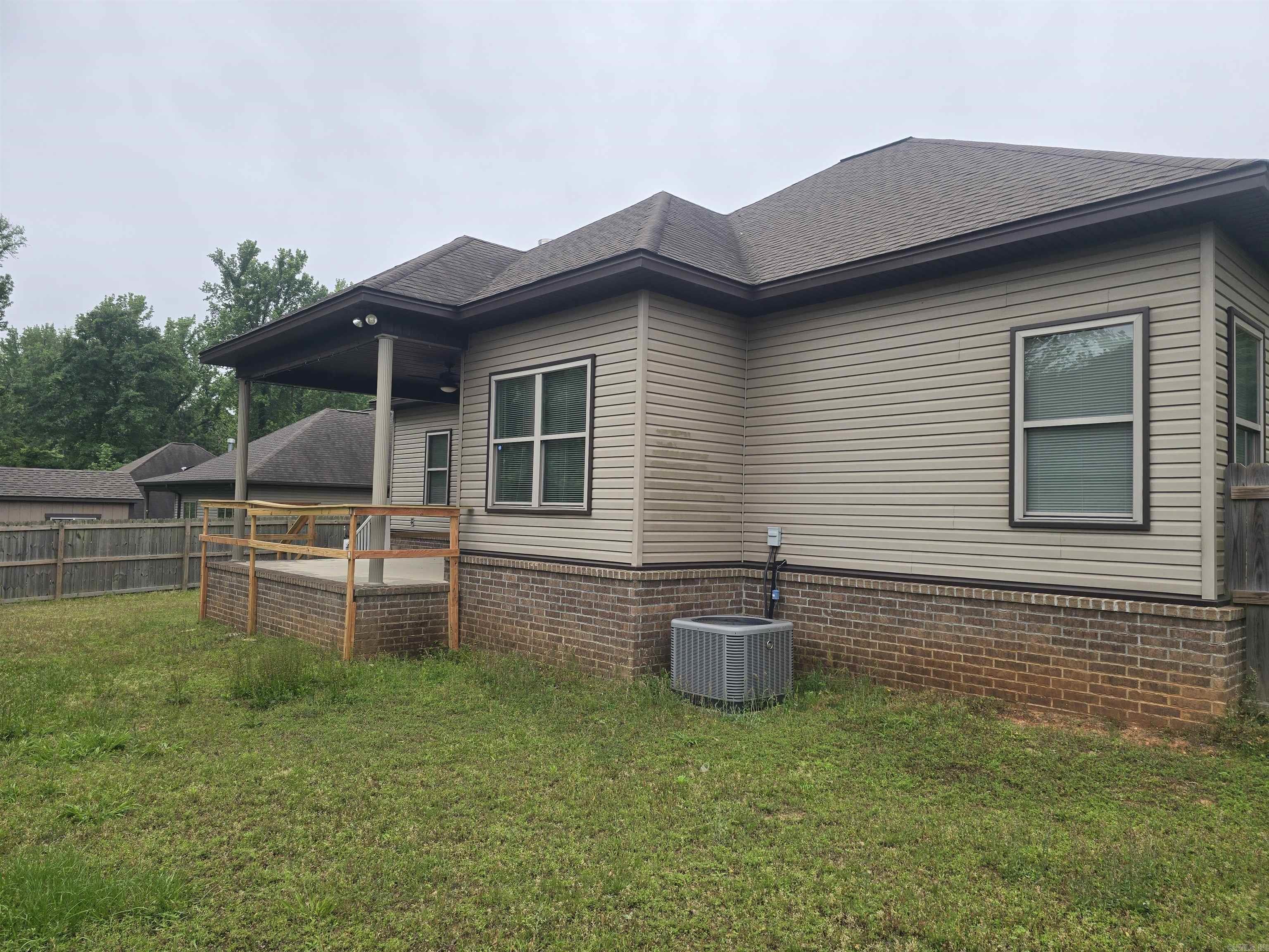SANDY CREEK - Residential