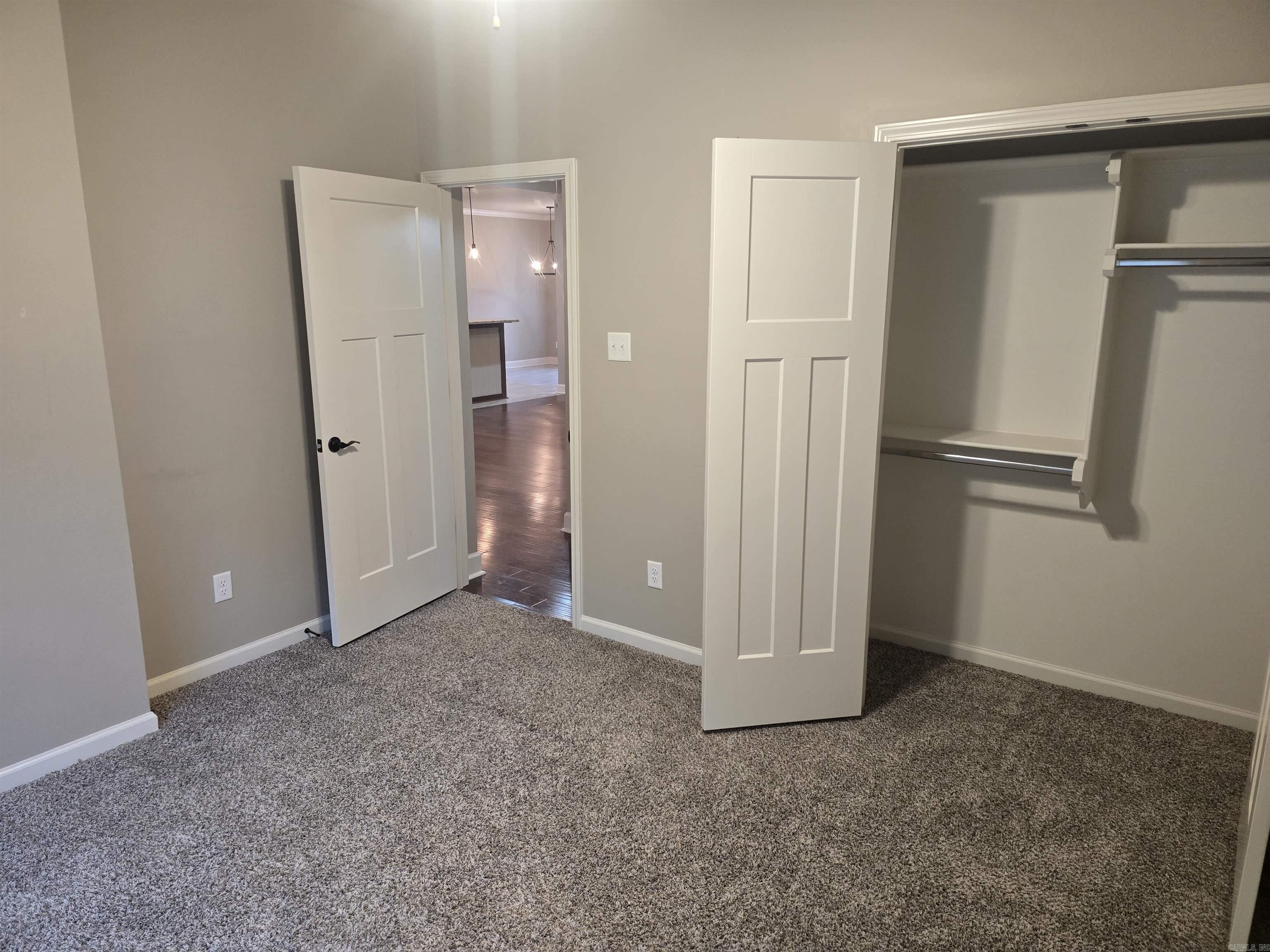 SANDY CREEK - Residential