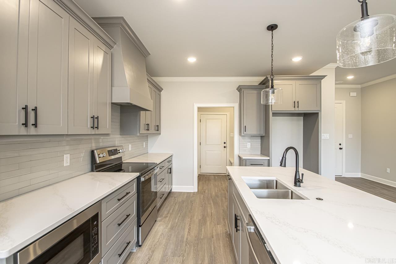 CYPRESS VALLEY - Residential