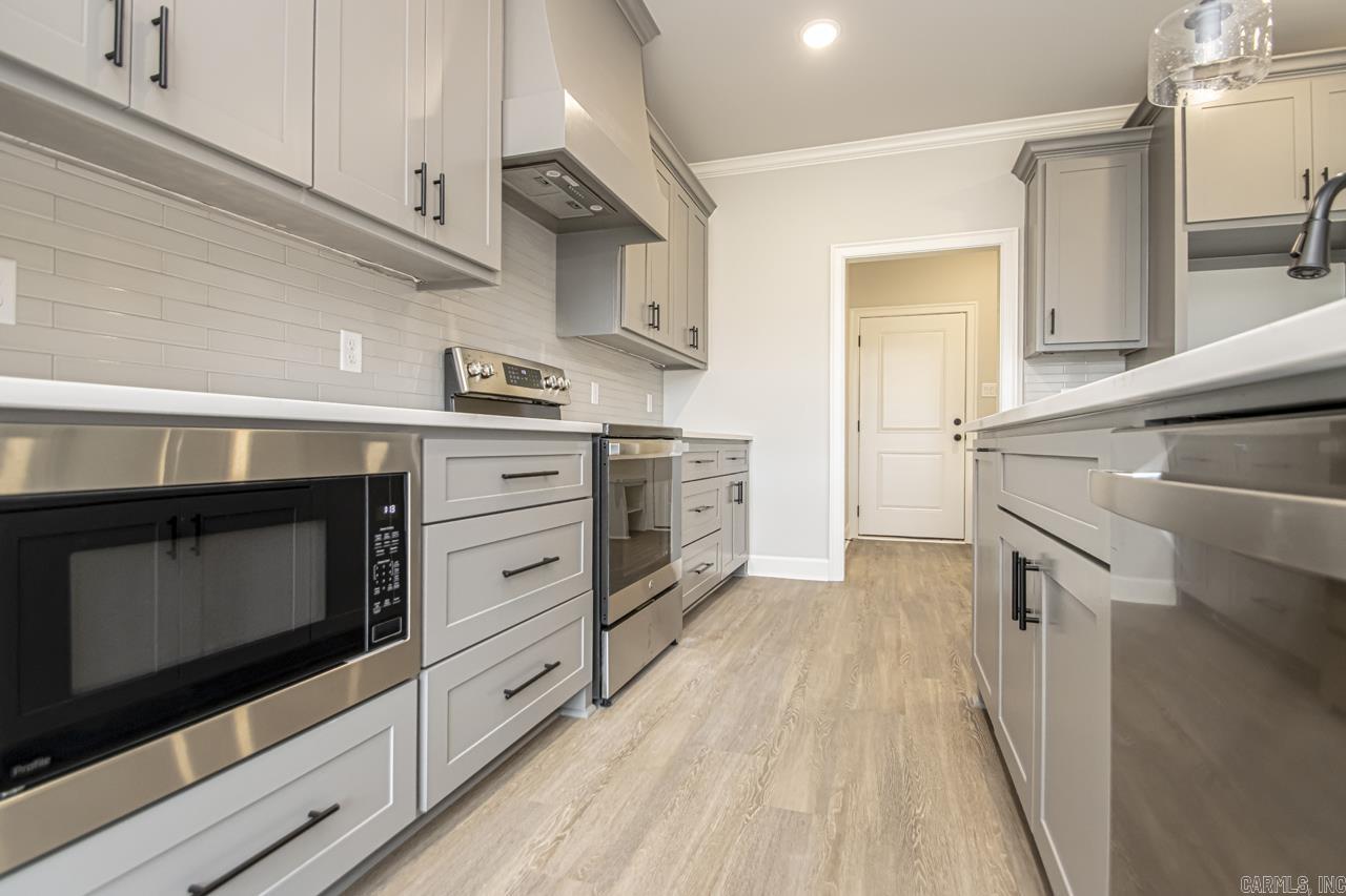 CYPRESS VALLEY - Residential