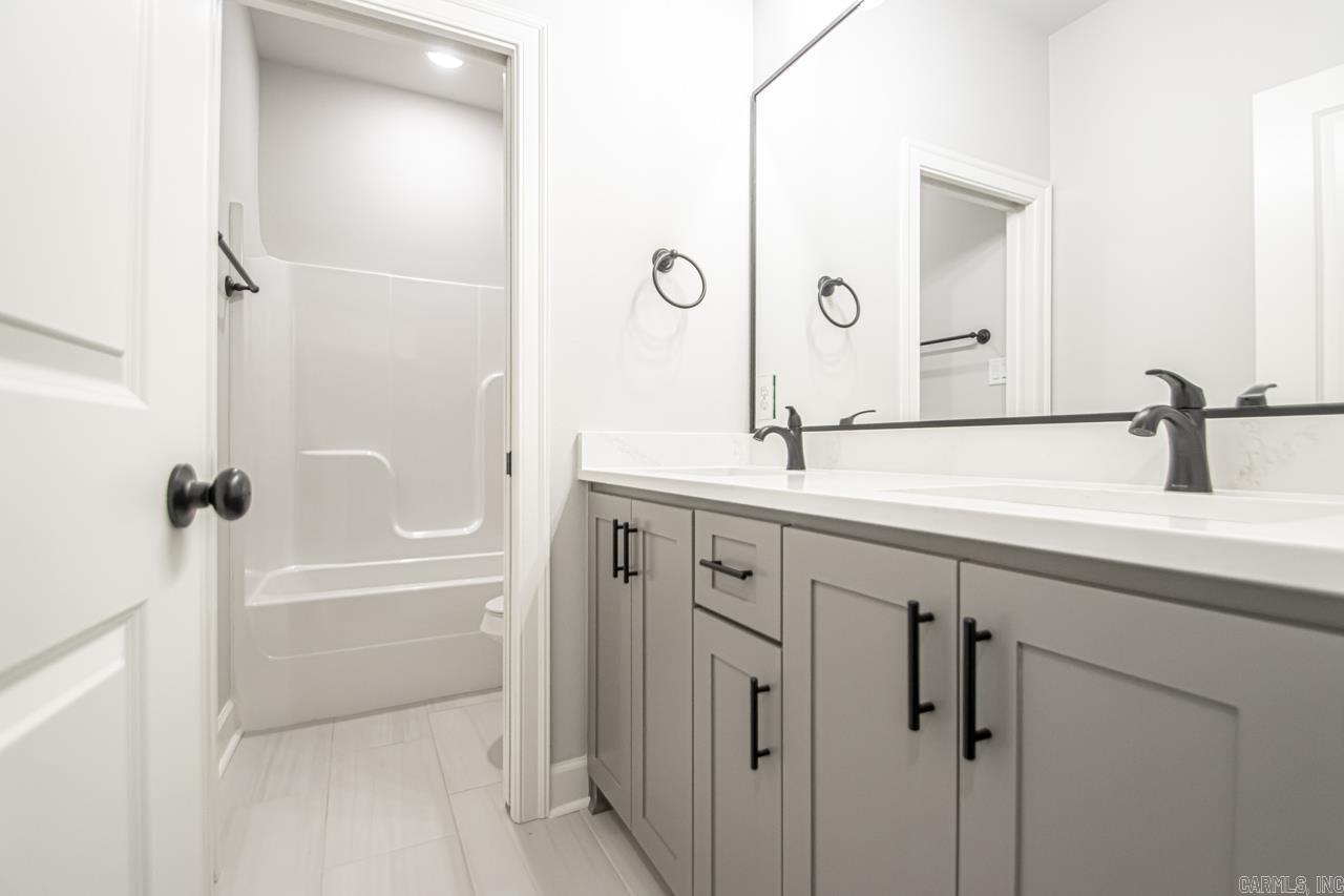 CYPRESS VALLEY - Residential