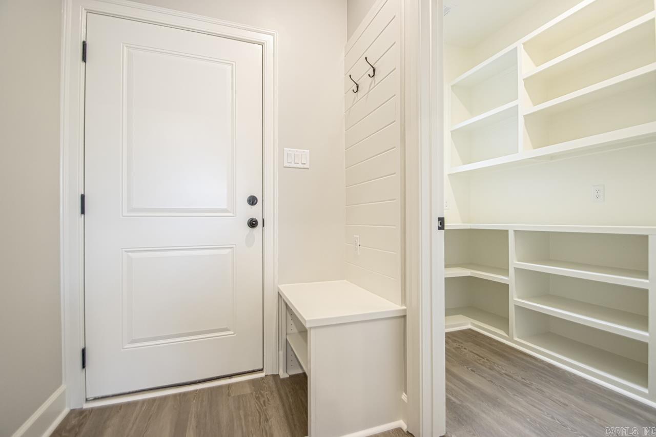 CYPRESS VALLEY - Residential