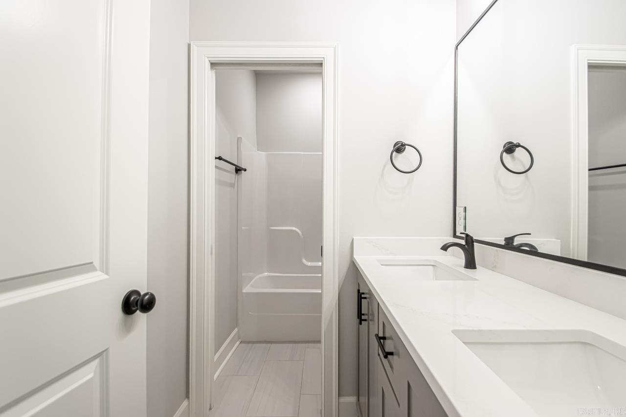 CYPRESS VALLEY - Residential