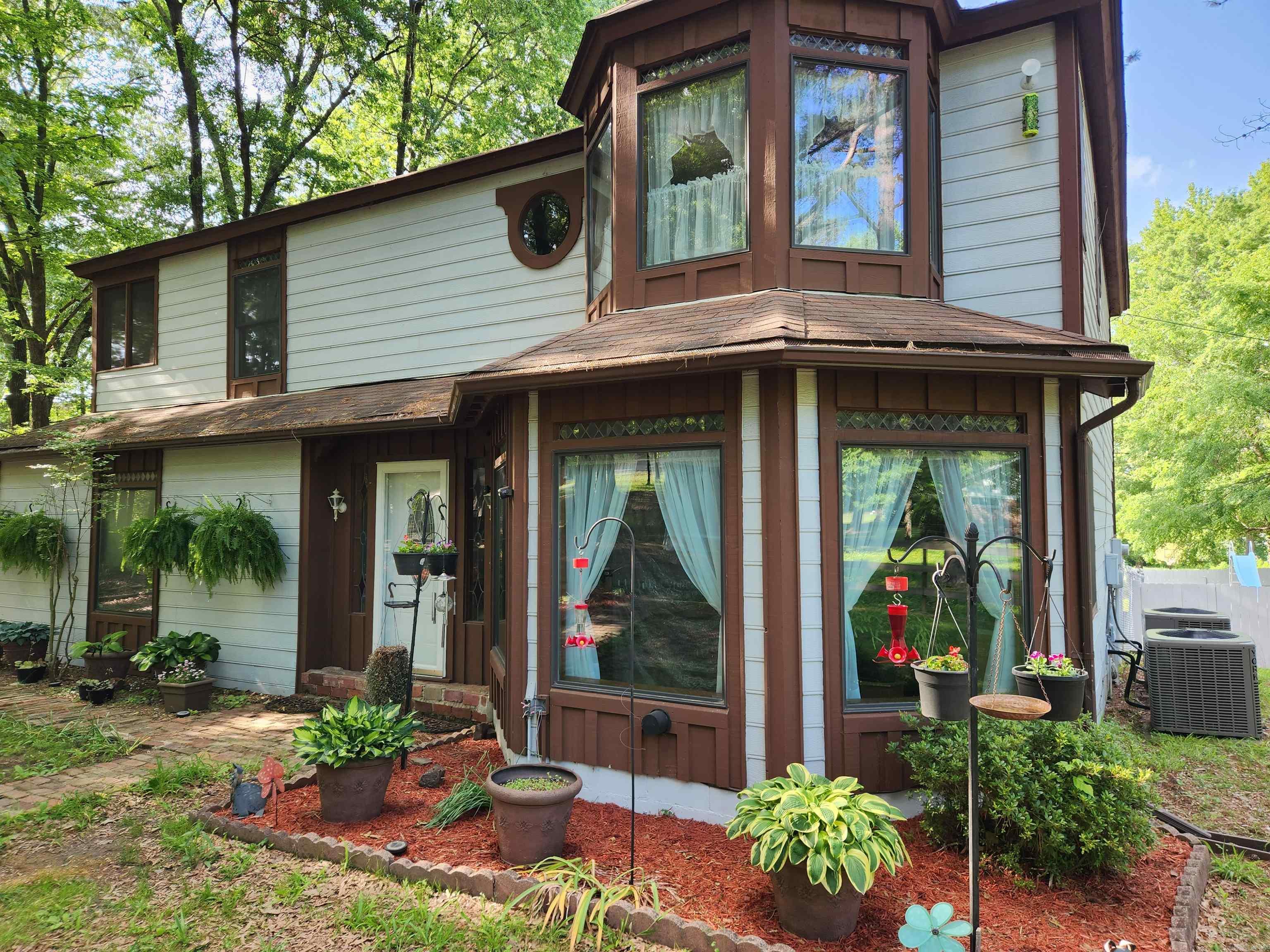TREASURE HILL - Residential