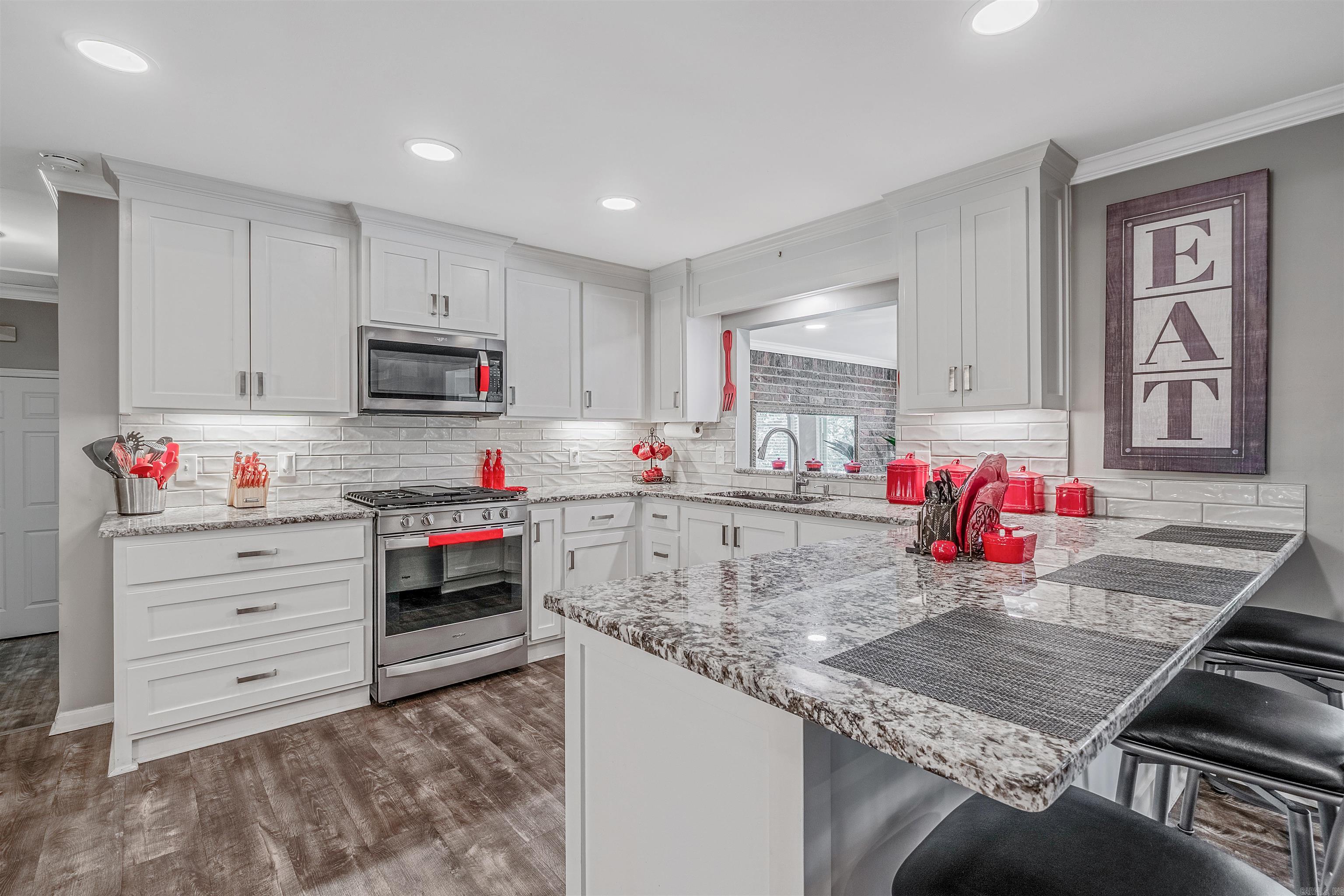 INDIAN HILLS - Residential