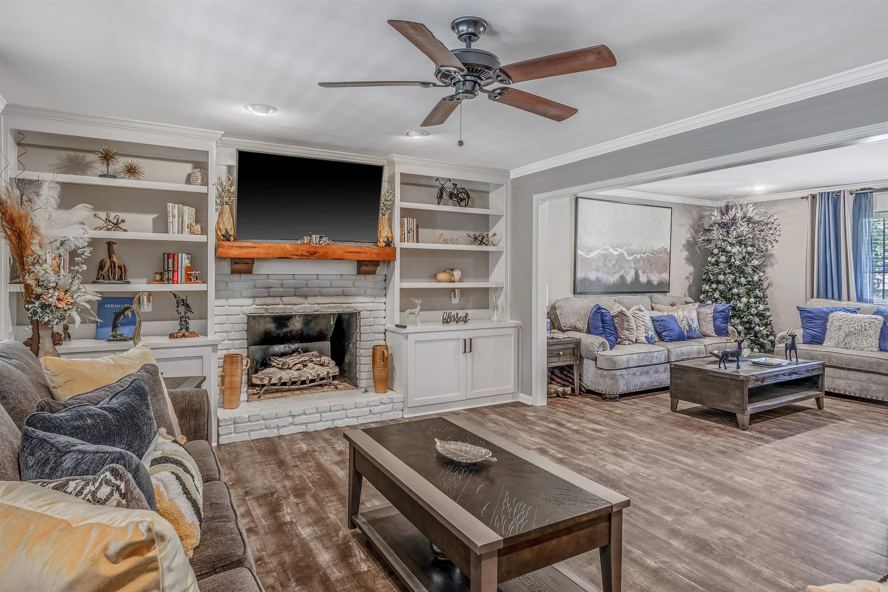 INDIAN HILLS - Residential