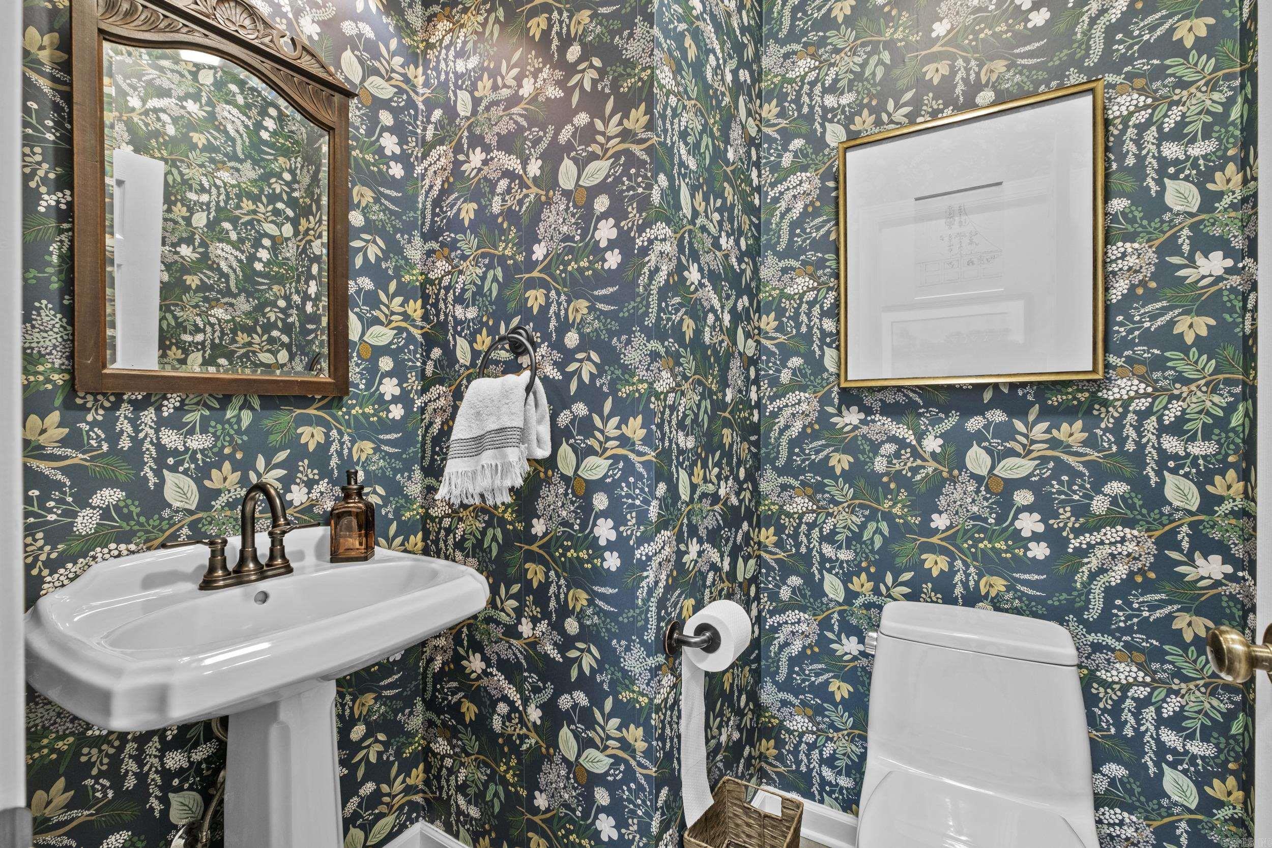 THE VILLAGES OF WELLINGTON - Residential